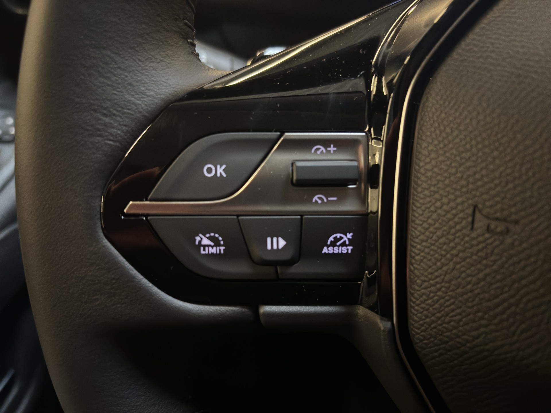PEUGEOT e-Partner 50kWh Long-image-9