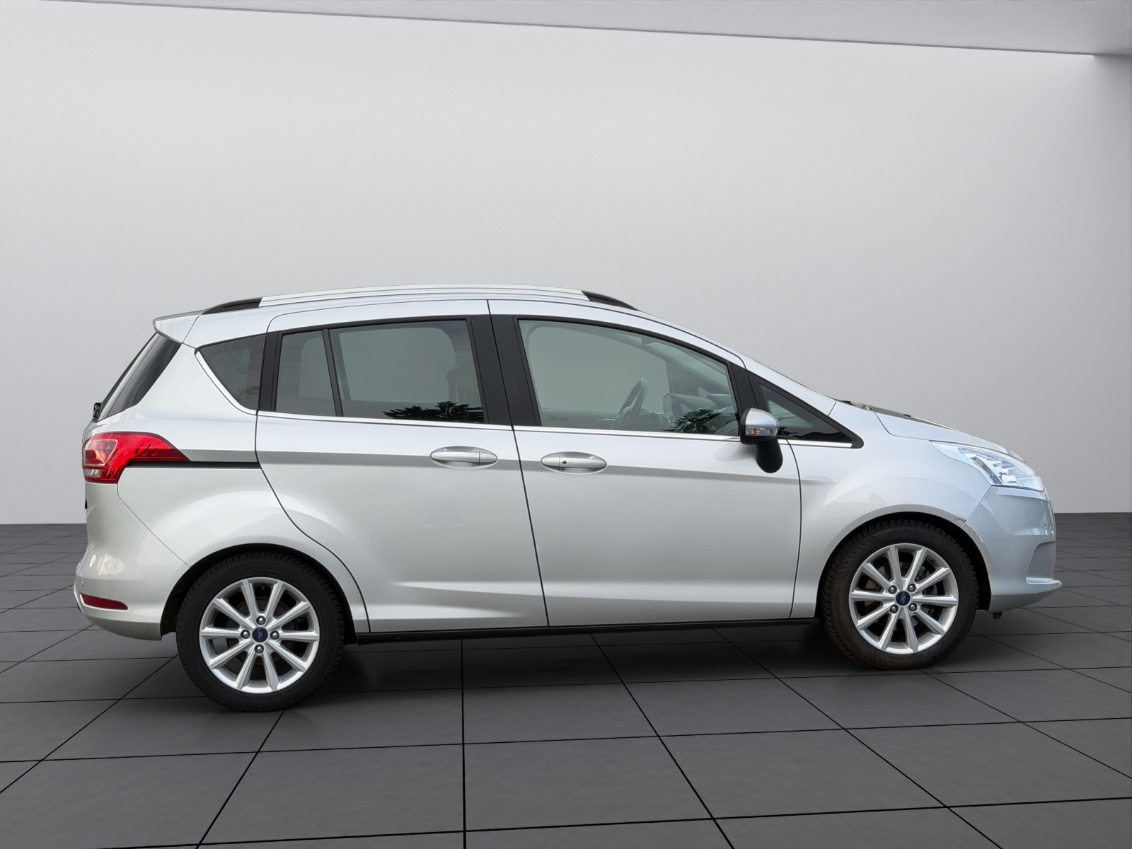 FORD B-Max 1.6i Ti-VCT Titanium FPS-showroom-element-3
