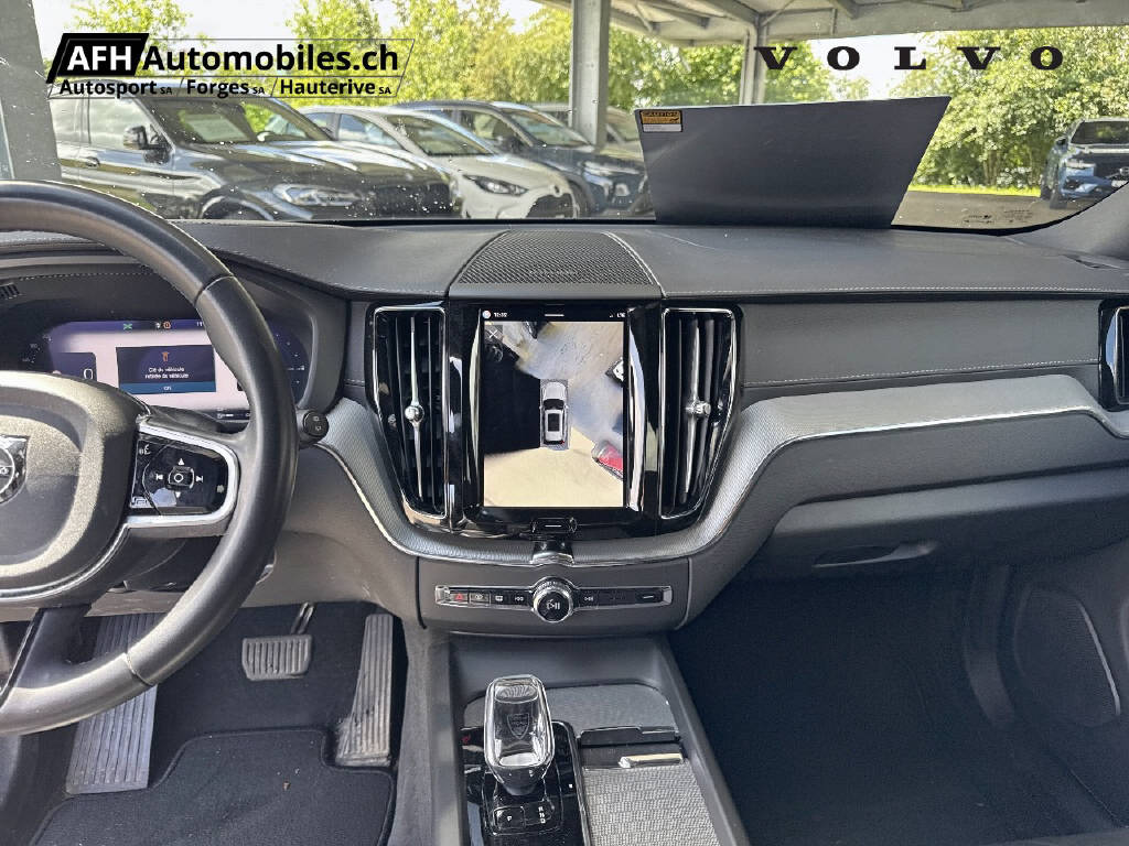 VOLVO XC60 2.0 T8 TE XCENTRIC Black Edition eAWD-image-12