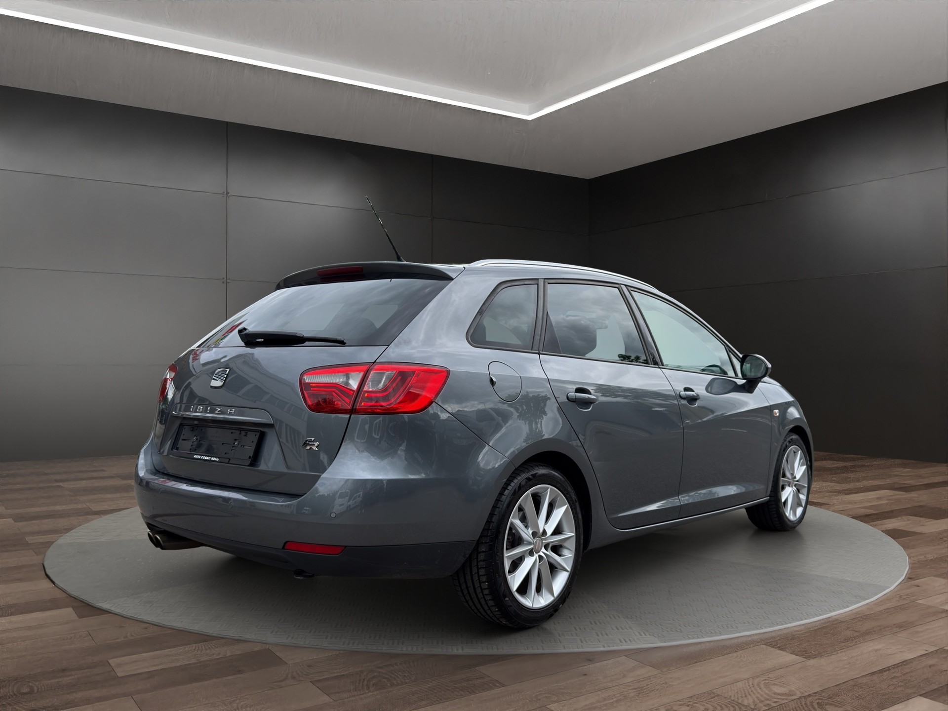SEAT Ibiza ST 1.2 TSI FR Stopp-Start-image-4