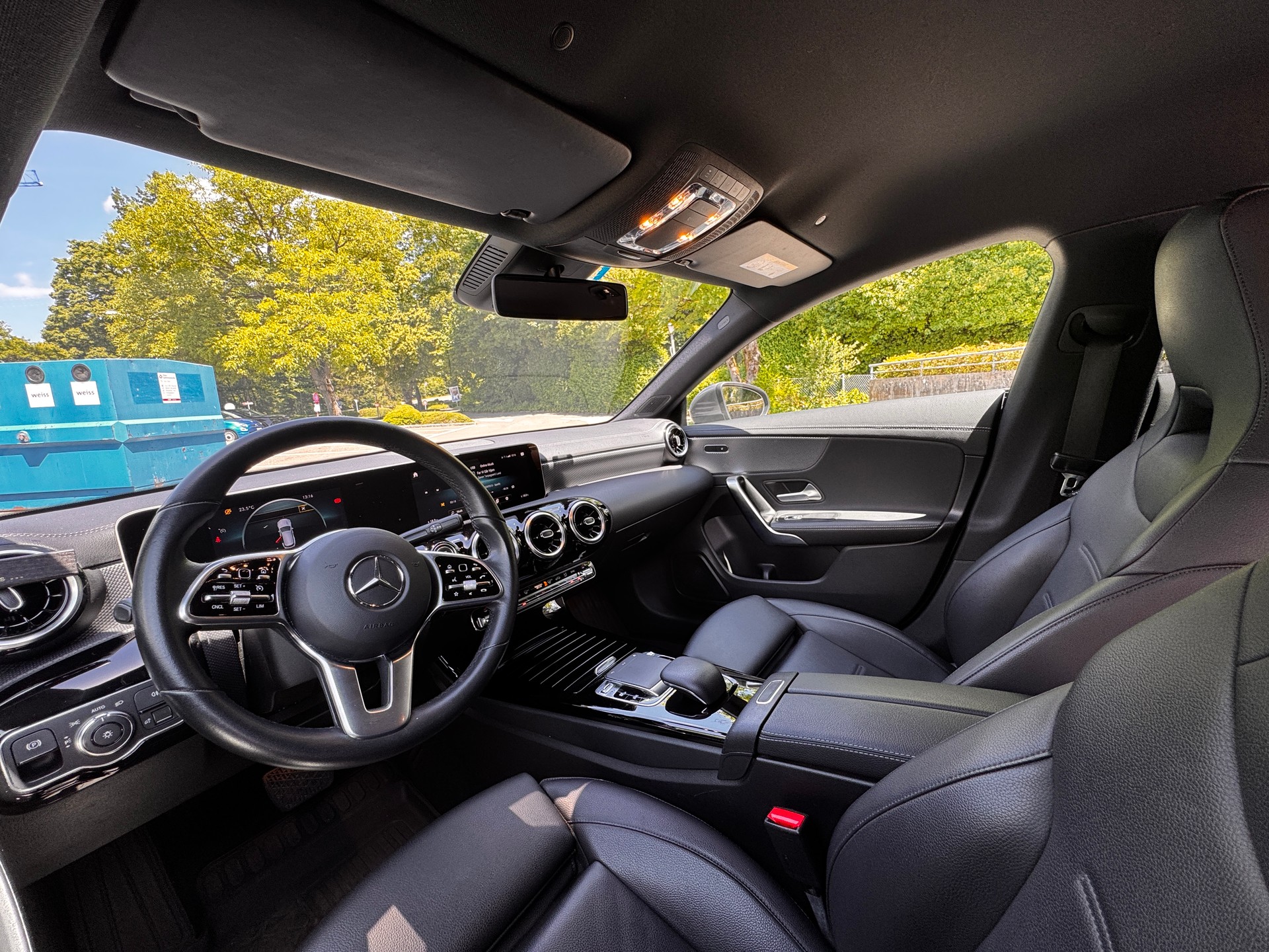MERCEDES-BENZ CLA 180 Progressive-image-3