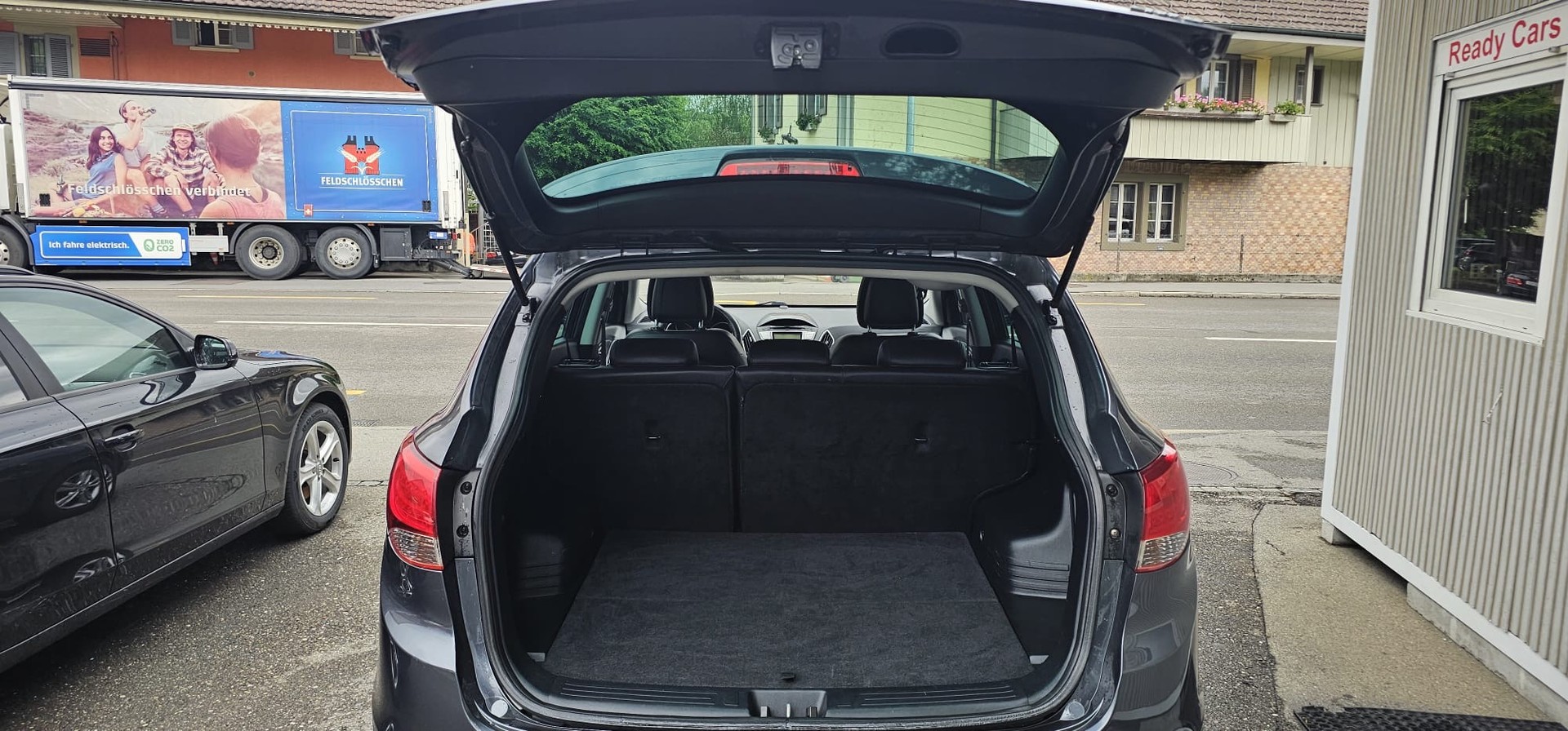 HYUNDAI iX 35 2.0 Style 4WD Automatic-image-8