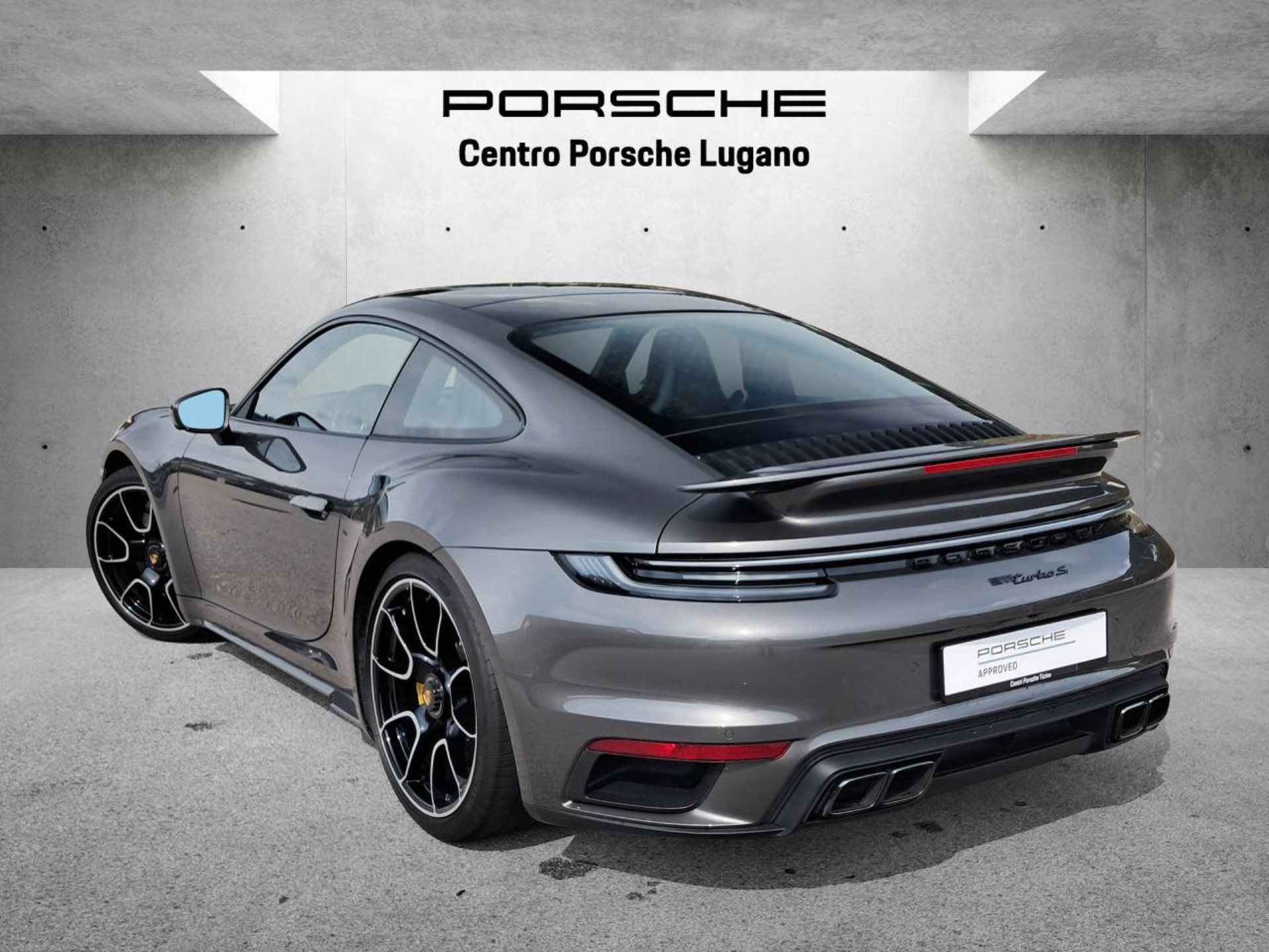 PORSCHE 911 Turbo S (MY22)-image-2