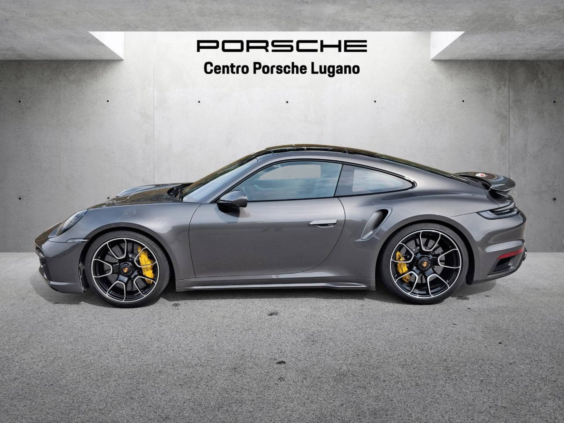 PORSCHE 911 Turbo S (MY22)-image-1