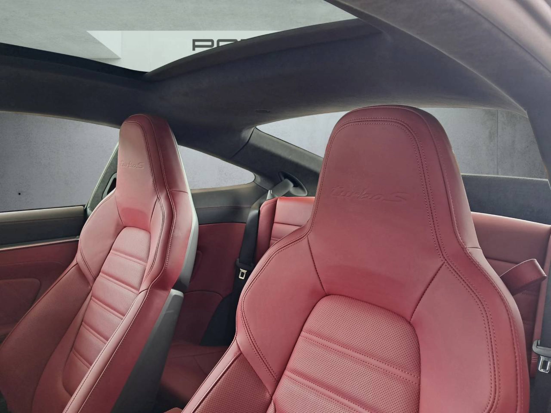 PORSCHE 911 Turbo S (MY22)-image-26