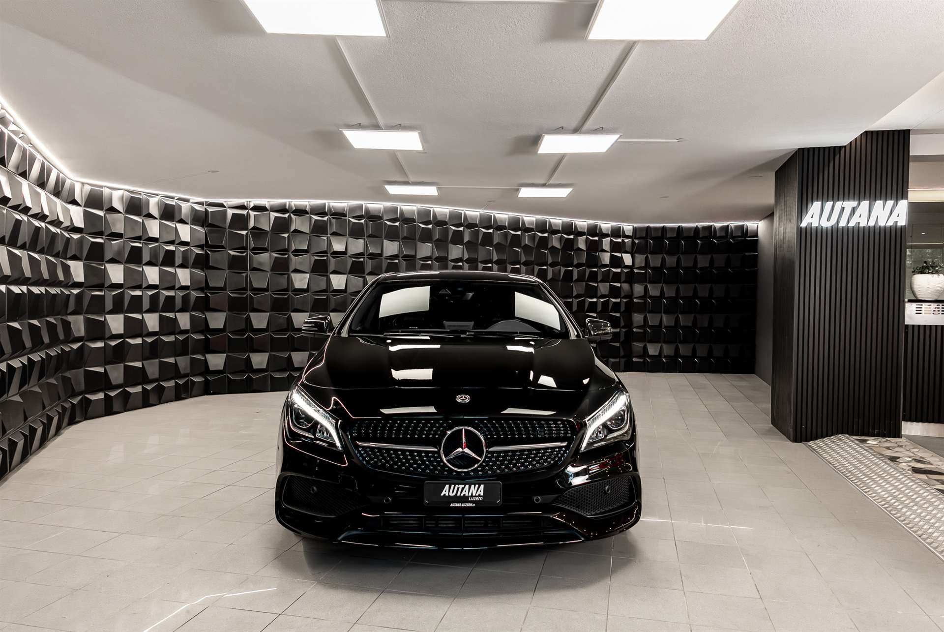 MERCEDES-BENZ CLA Shooting Brake 250 Sport 4Matic 7G-DCT-image-3
