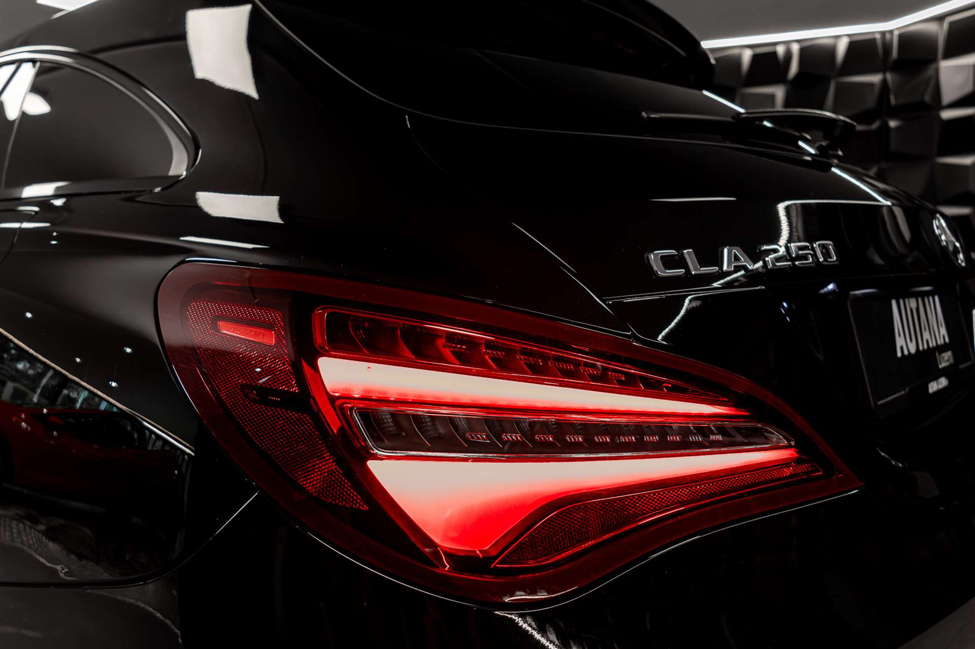 MERCEDES-BENZ CLA Shooting Brake 250 Sport 4Matic 7G-DCT-image-31