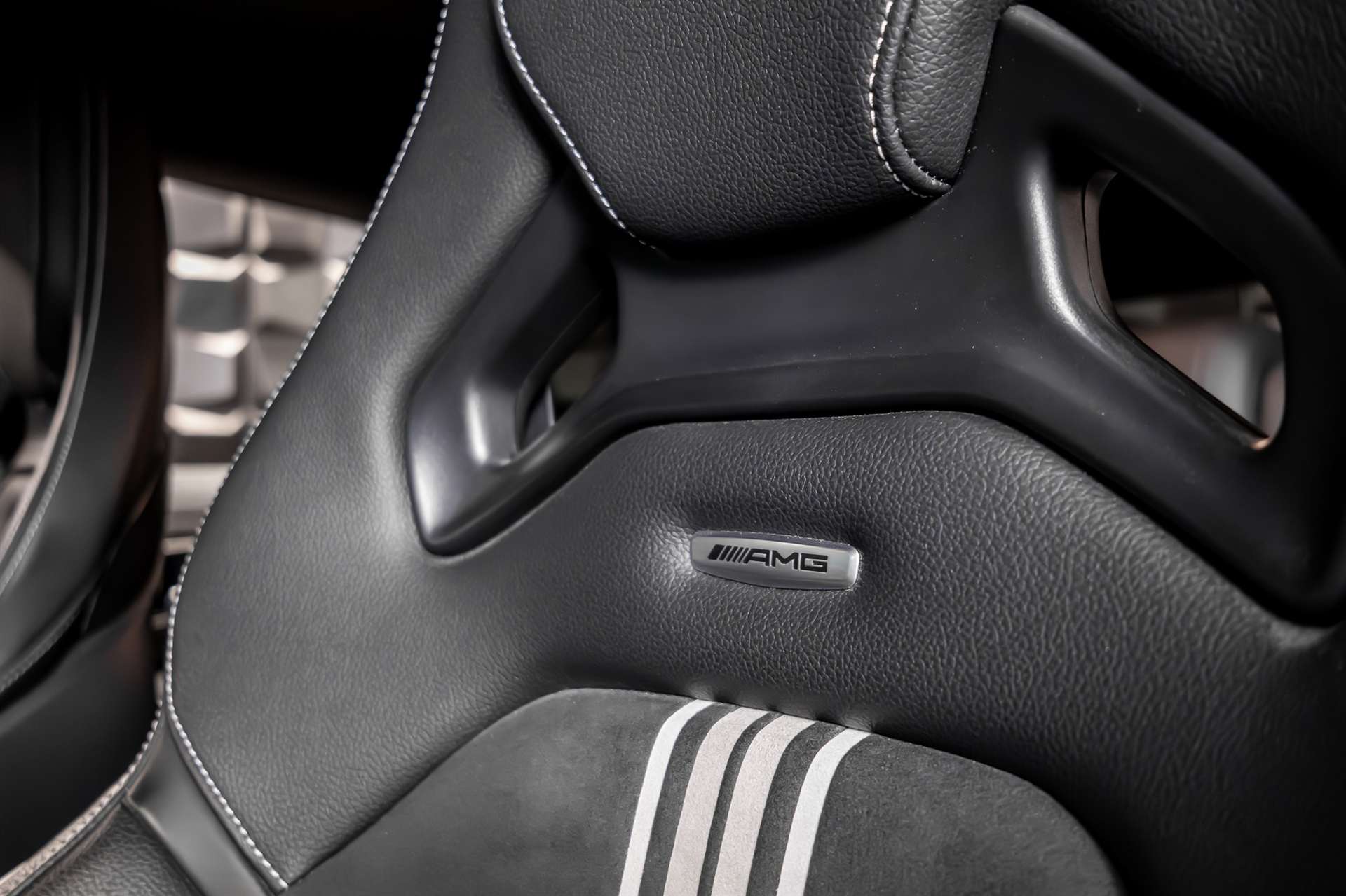 MERCEDES-BENZ CLA Shooting Brake 250 Sport 4Matic 7G-DCT-image-15