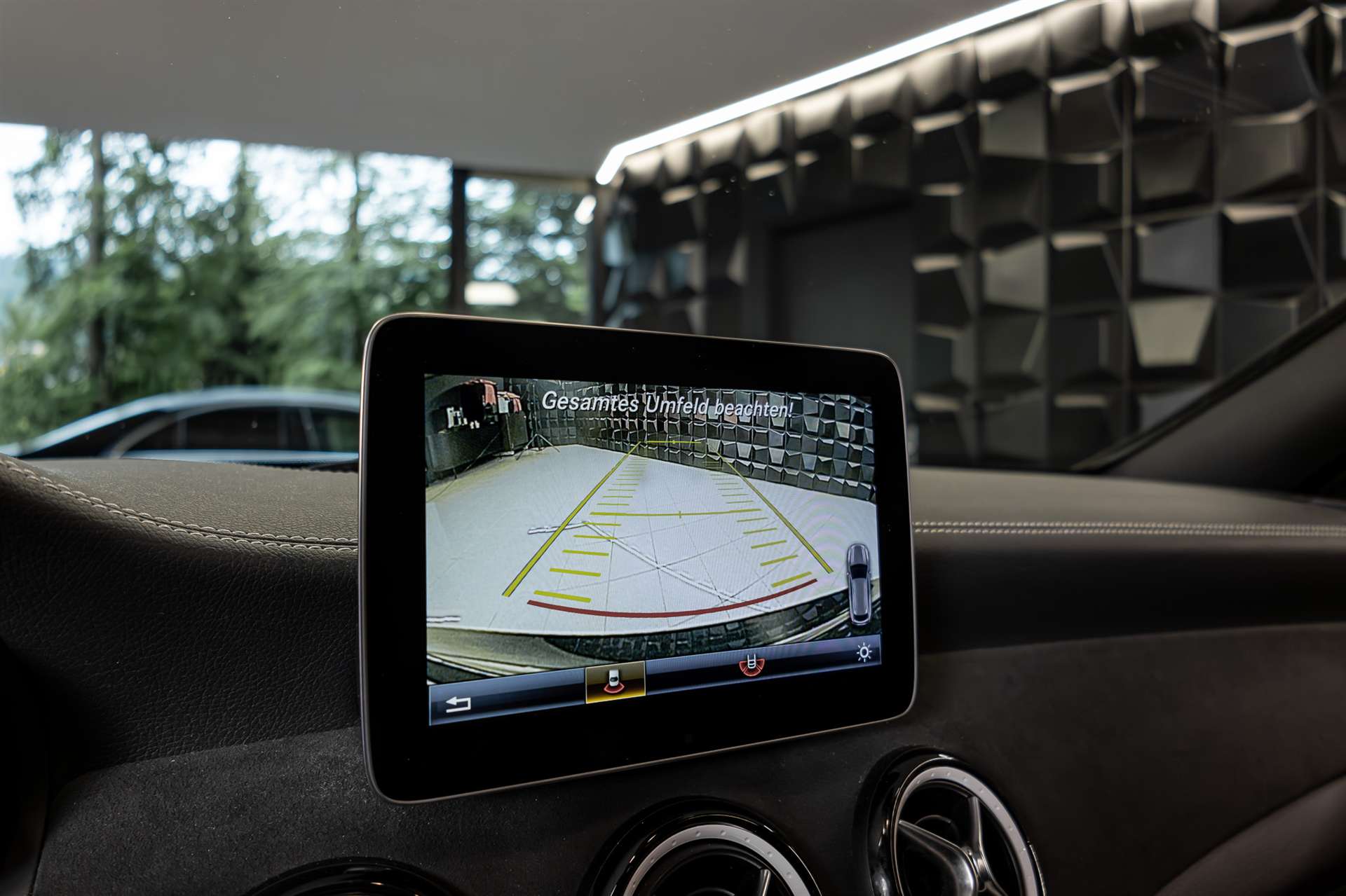 MERCEDES-BENZ CLA Shooting Brake 250 Sport 4Matic 7G-DCT-image-18