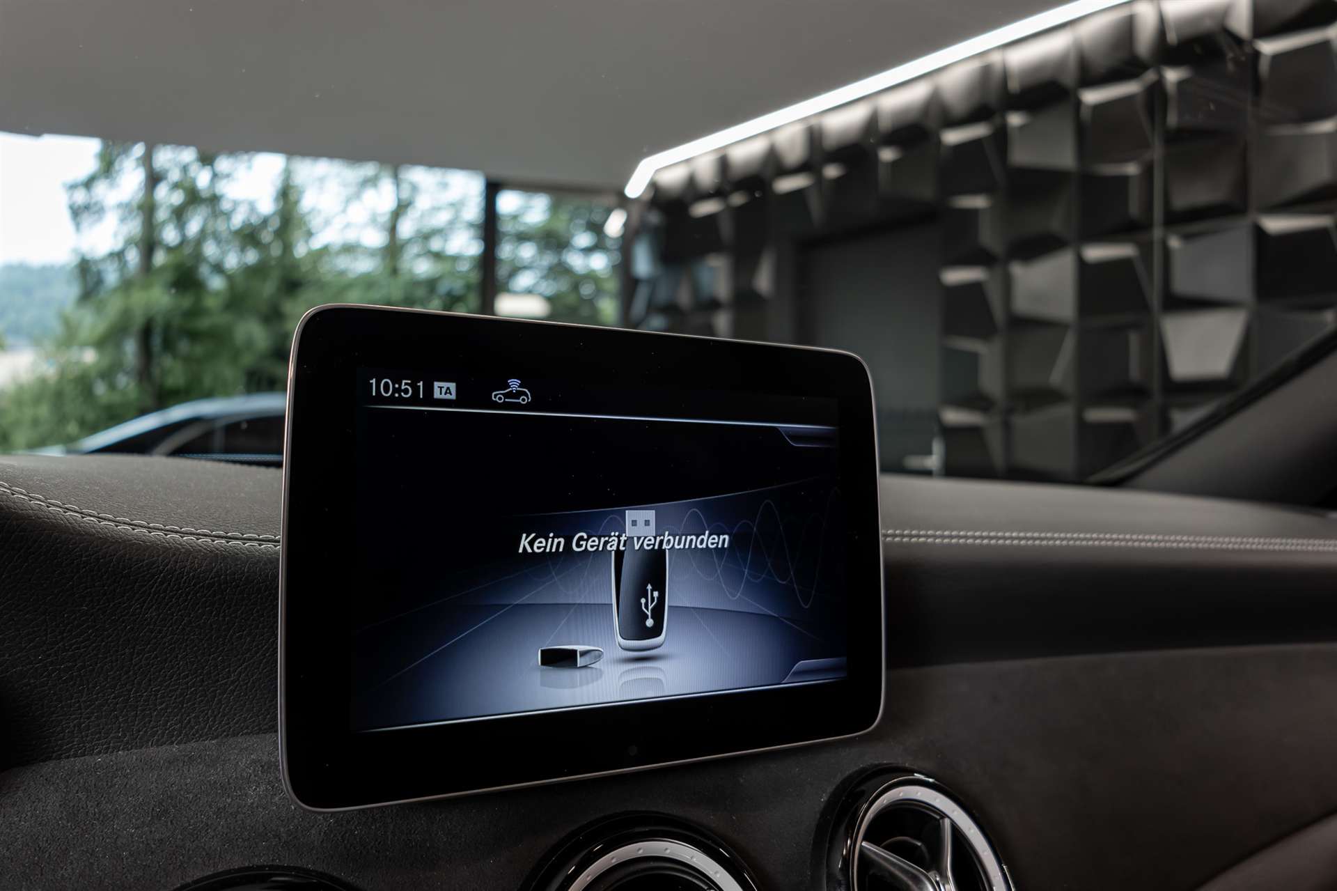 MERCEDES-BENZ CLA Shooting Brake 250 Sport 4Matic 7G-DCT-image-17