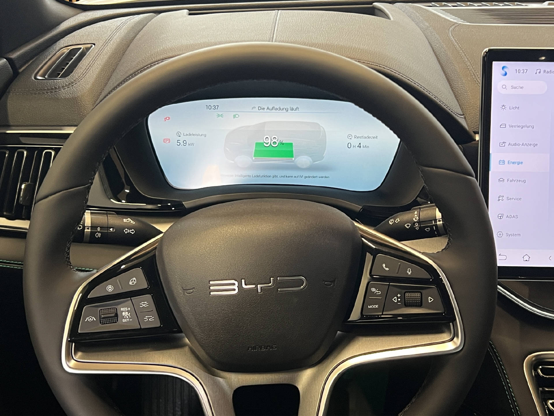BYD Seal U DM-i Design AWD-image-9