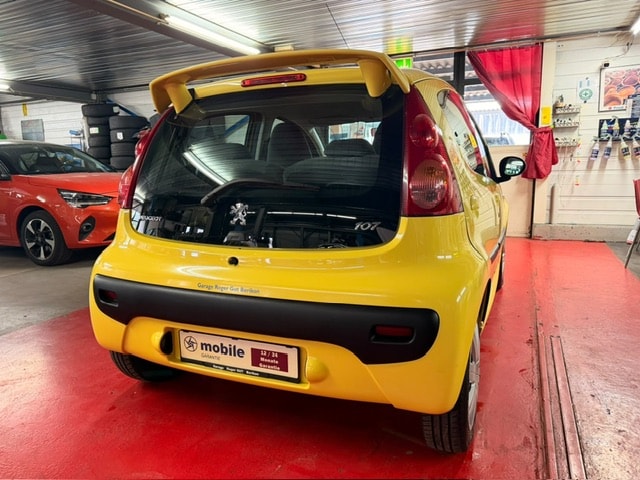 PEUGEOT 107 1.0 Trendy-image-5