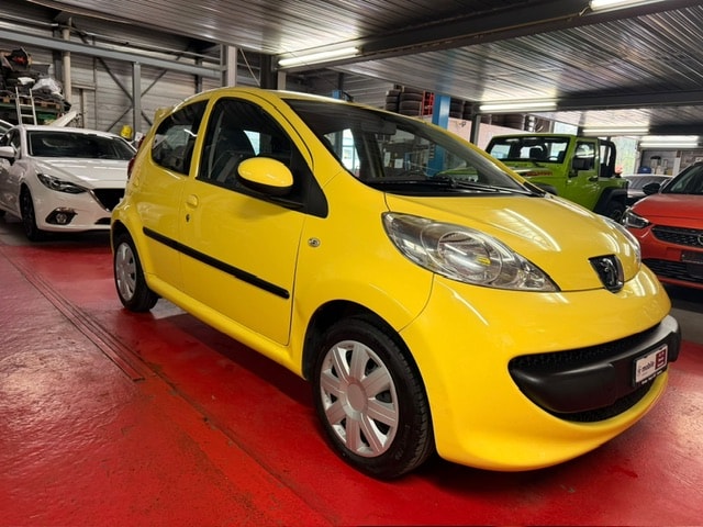 PEUGEOT 107 1.0 Trendy-image-6