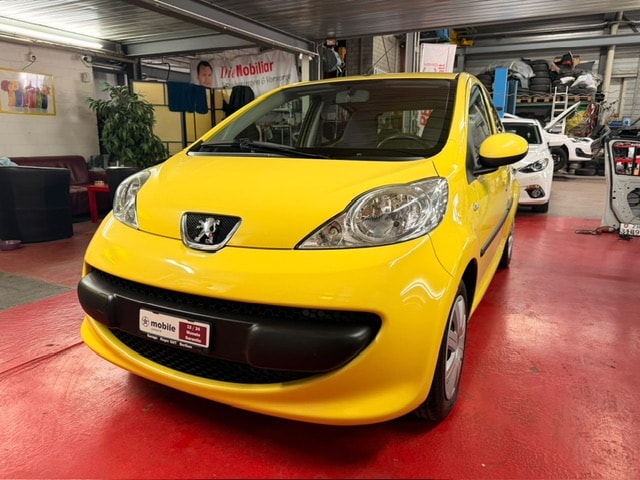 PEUGEOT 107 1.0 Trendy-image-0