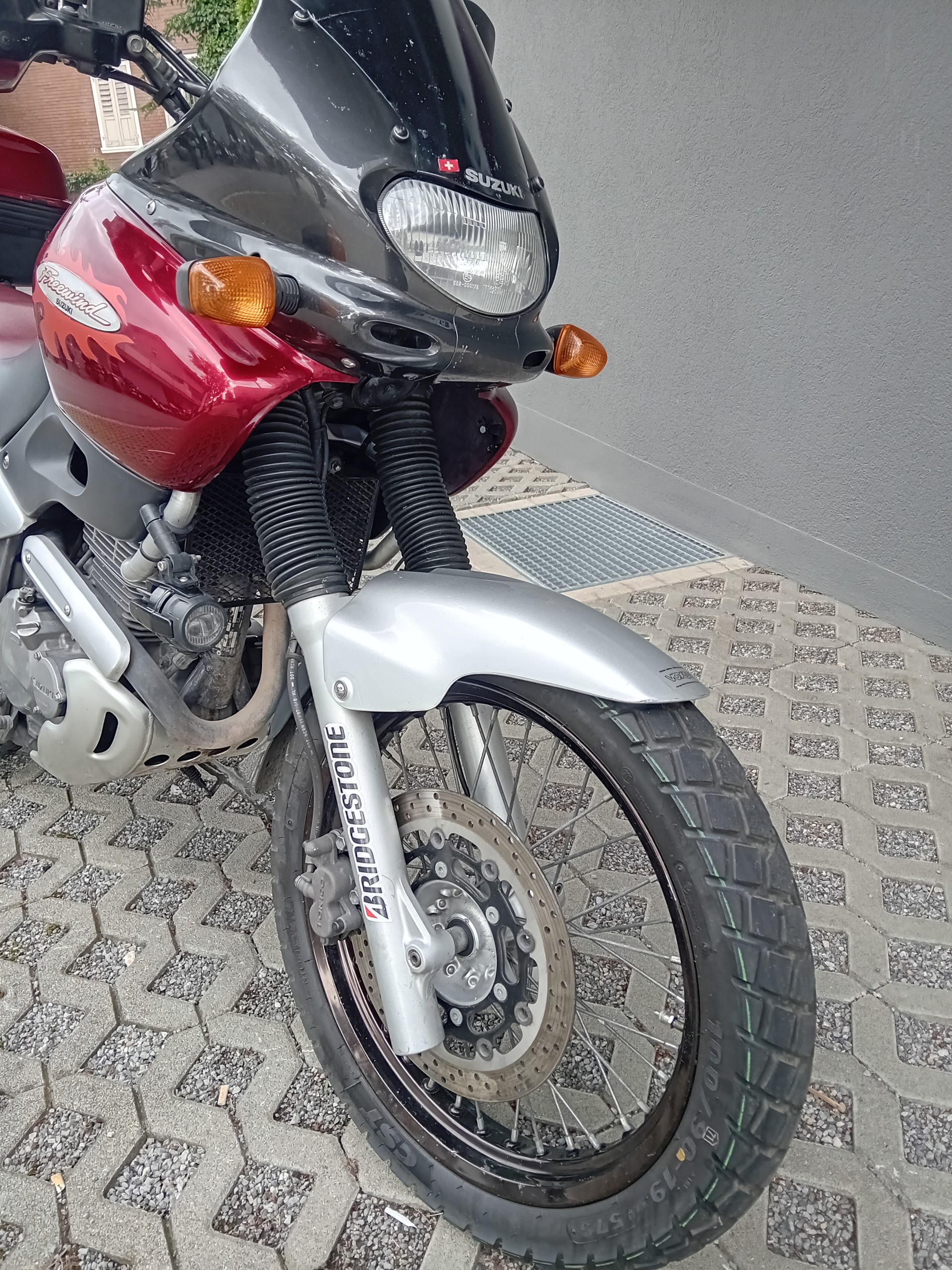 SUZUKI XF 650 V-W Freewind-image-2