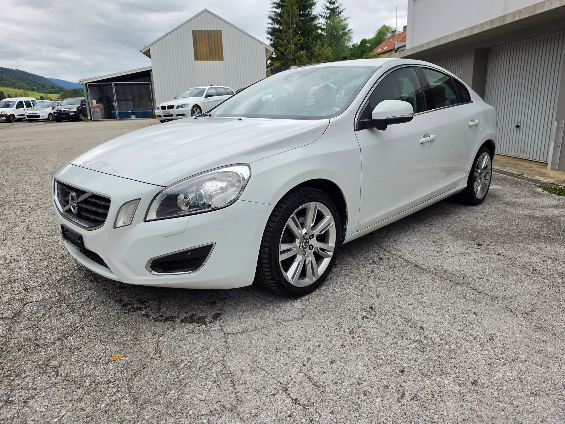 VOLVO S60 D5 AWD Summum Geartronic-image-0