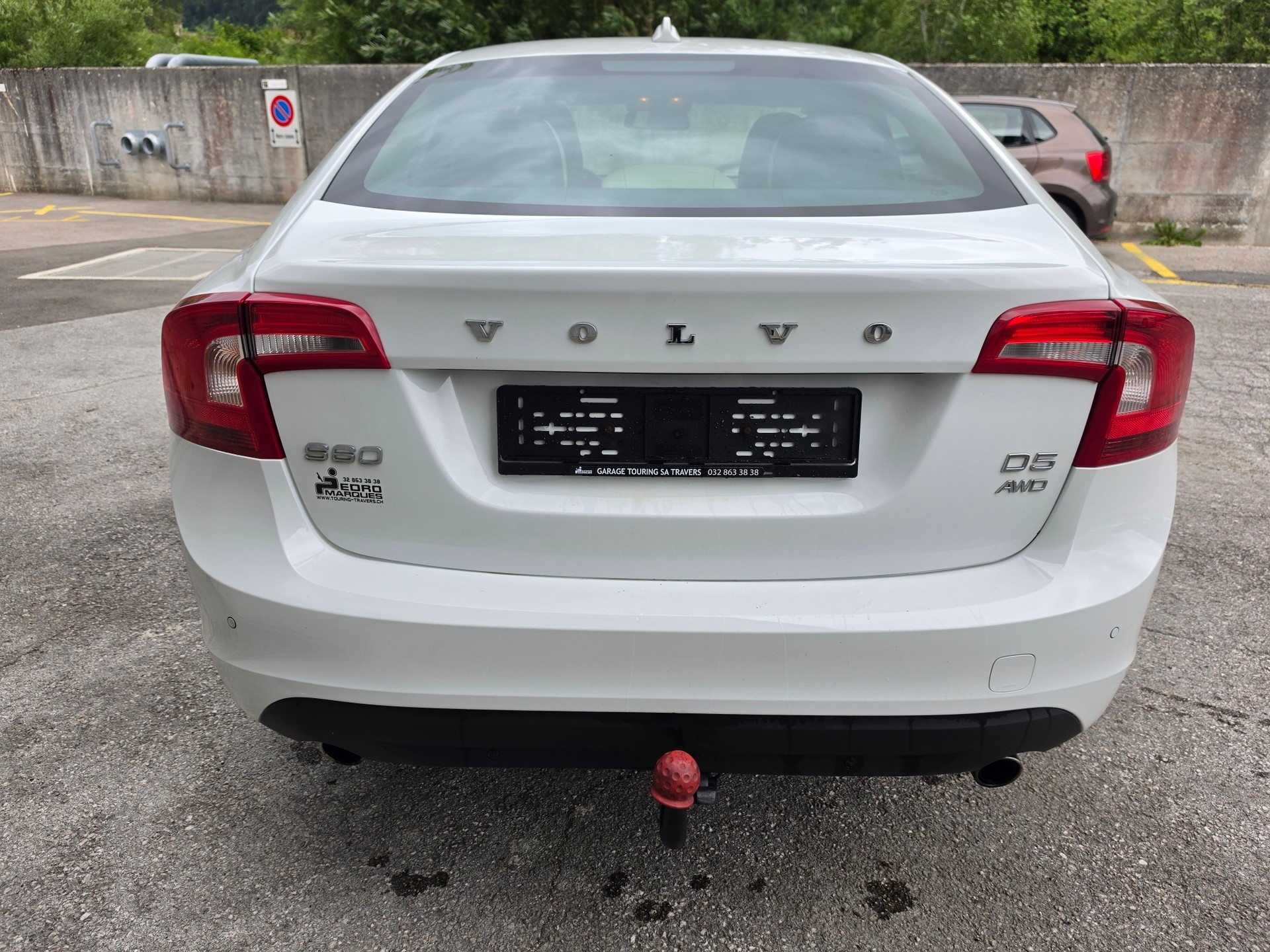 VOLVO S60 D5 AWD Summum Geartronic-image-4