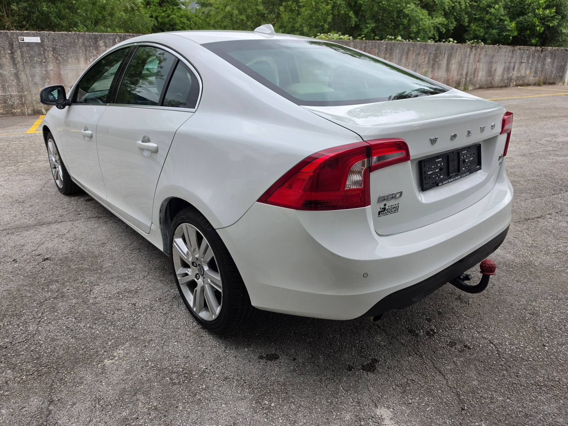 VOLVO S60 D5 AWD Summum Geartronic-image-5