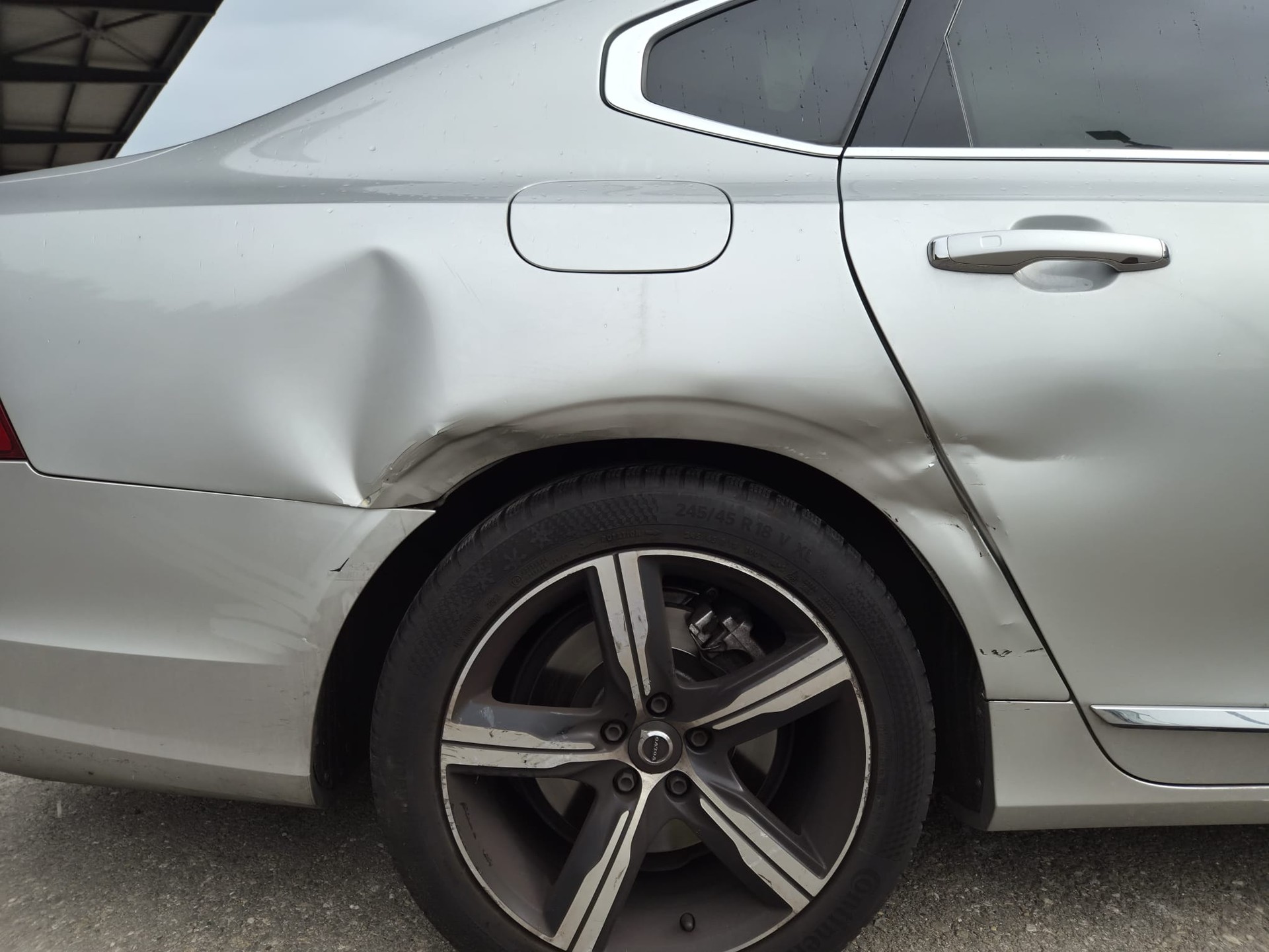 VOLVO S90 D5 AWD Inscription Geartronic Powerpulse-image-5