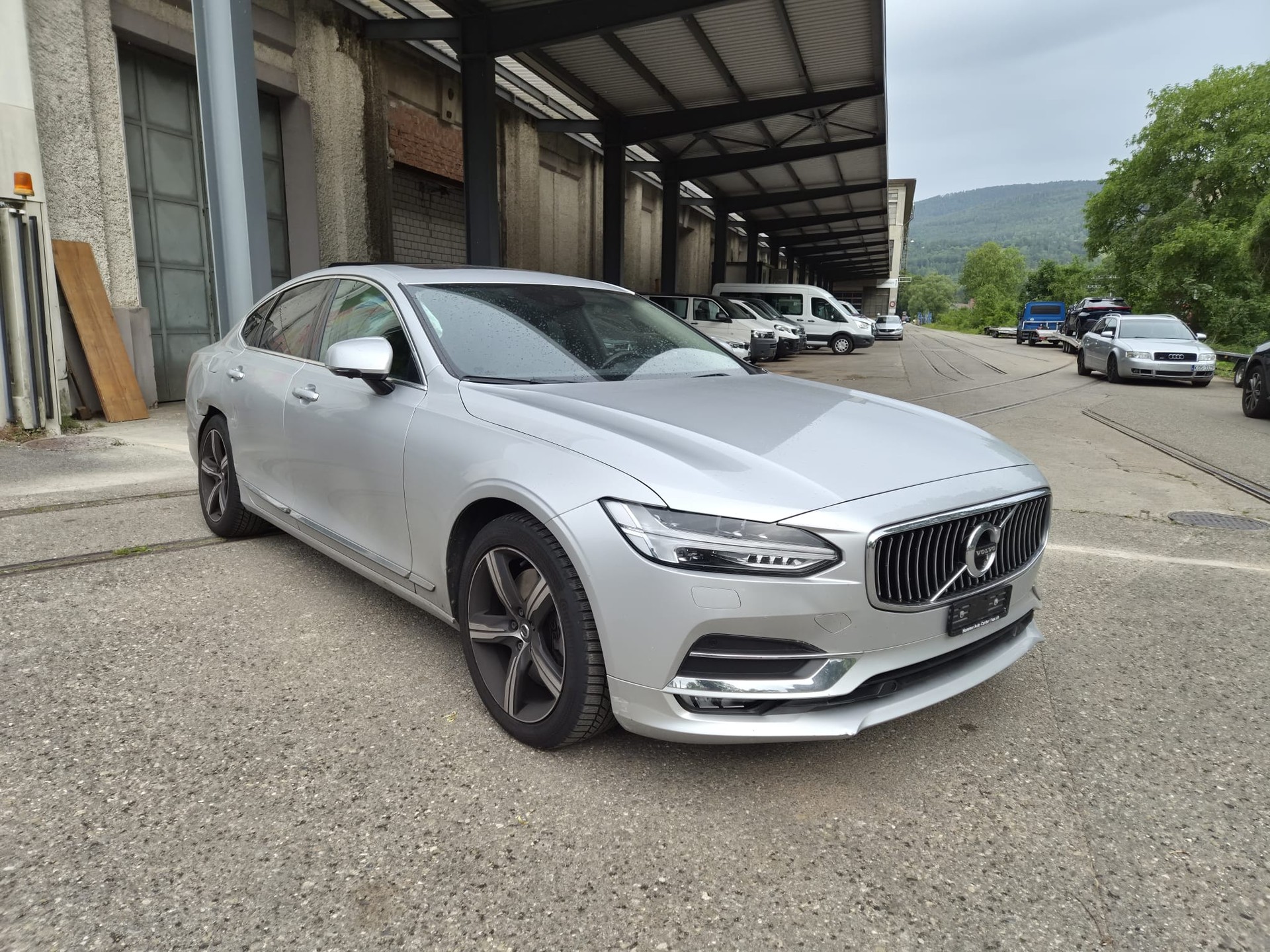 VOLVO S90 D5 AWD Inscription Geartronic Powerpulse-image-3