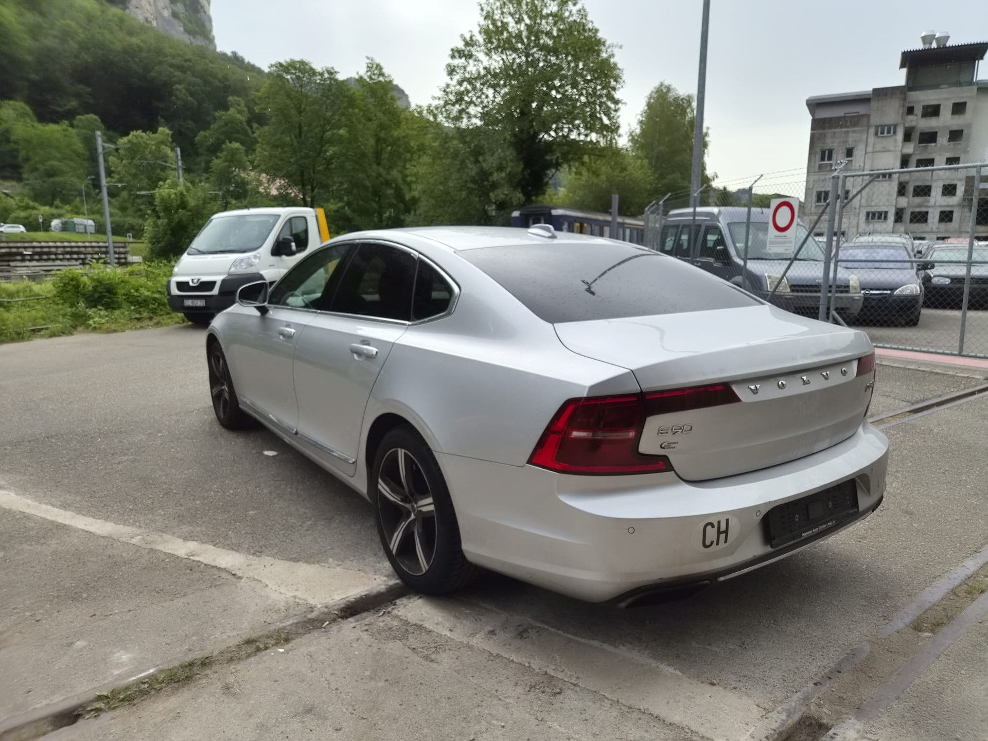VOLVO S90 D5 AWD Inscription Geartronic Powerpulse-image-1