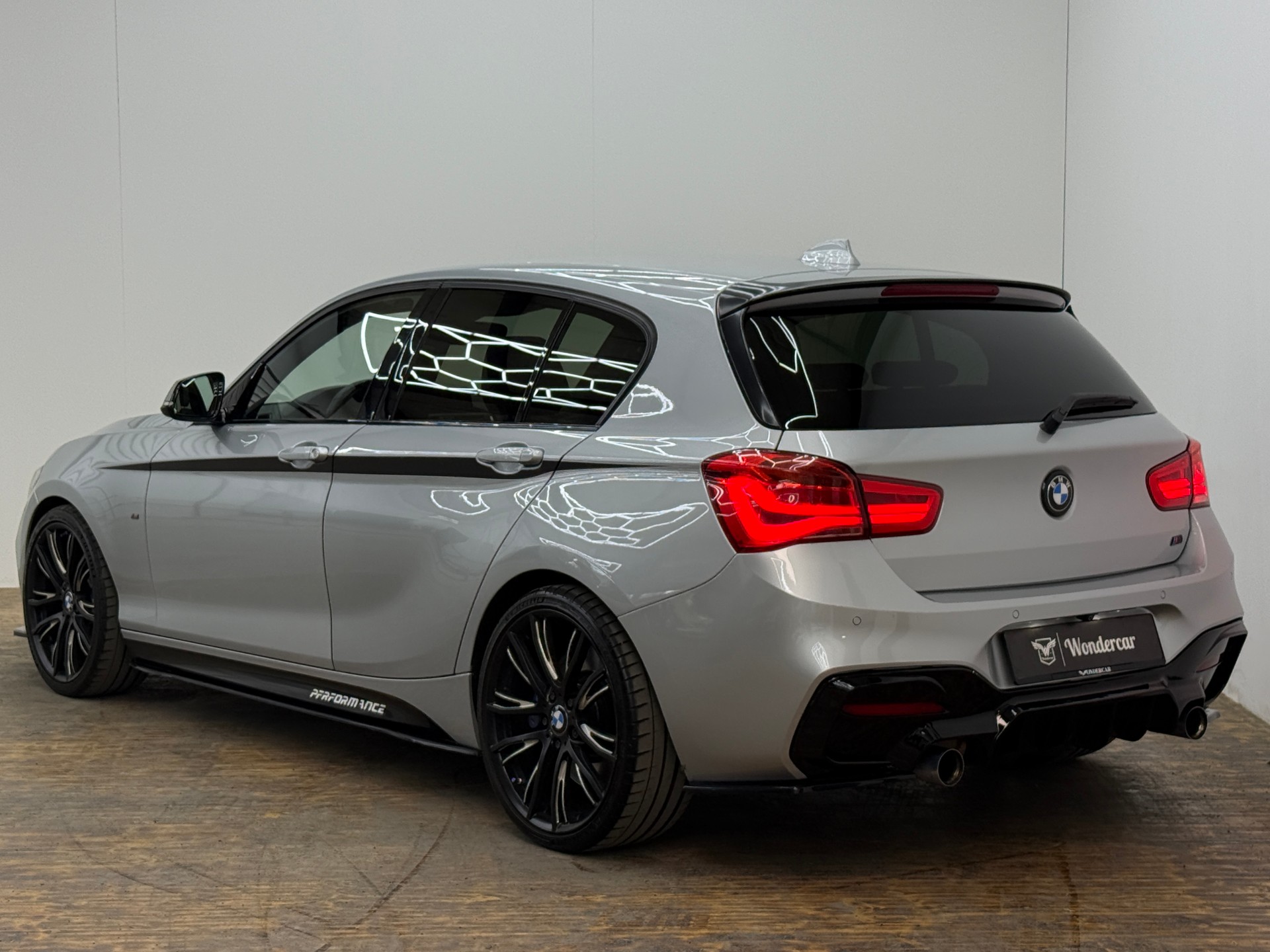 BMW M140i xDrive Steptronic-image-9