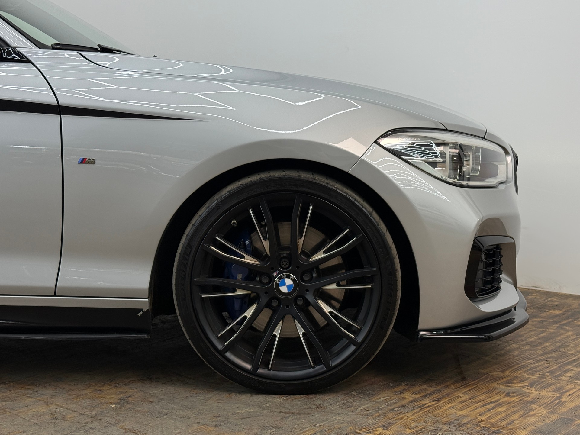 BMW M140i xDrive Steptronic-image-17