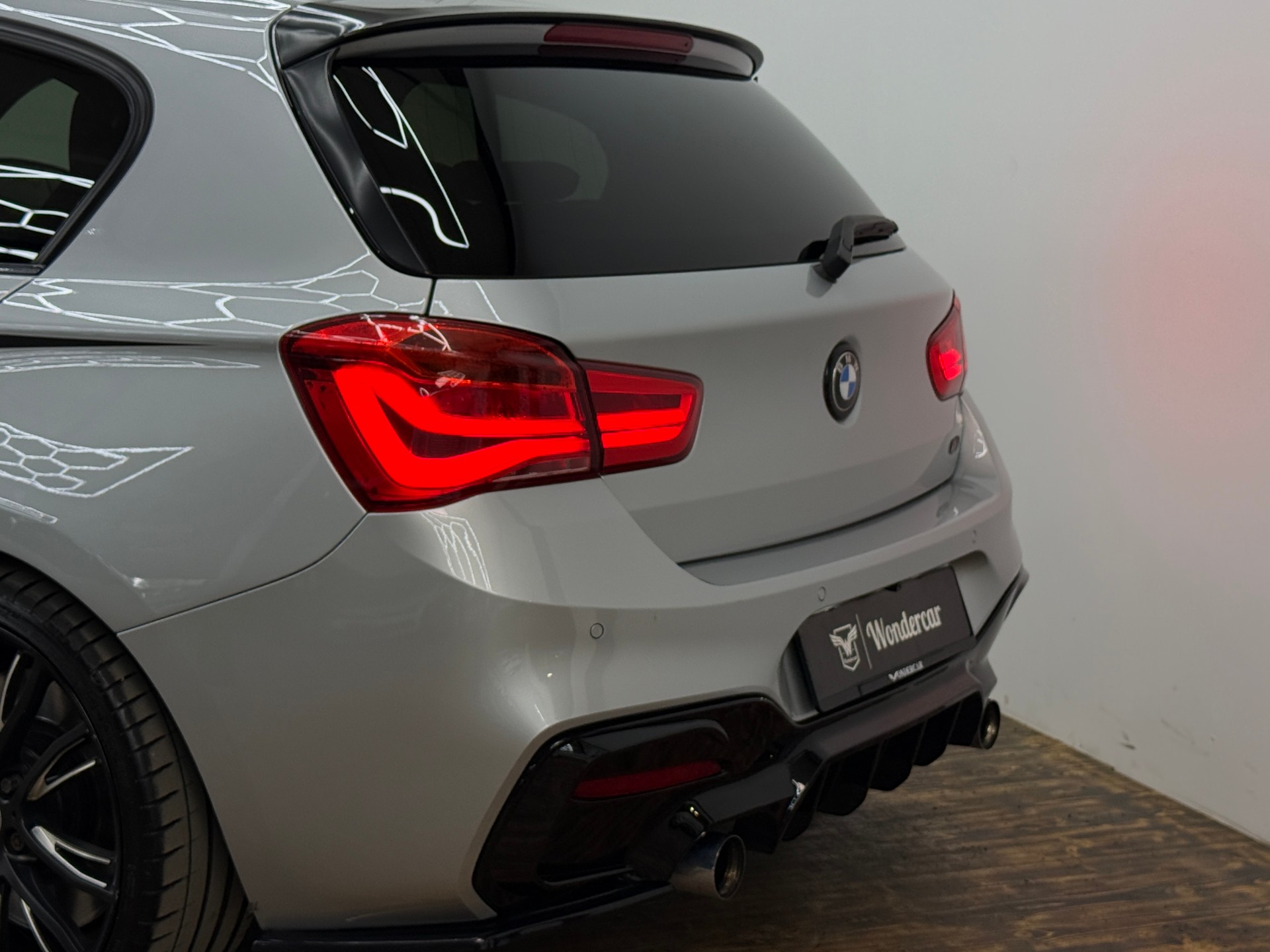 BMW M140i xDrive Steptronic-image-10