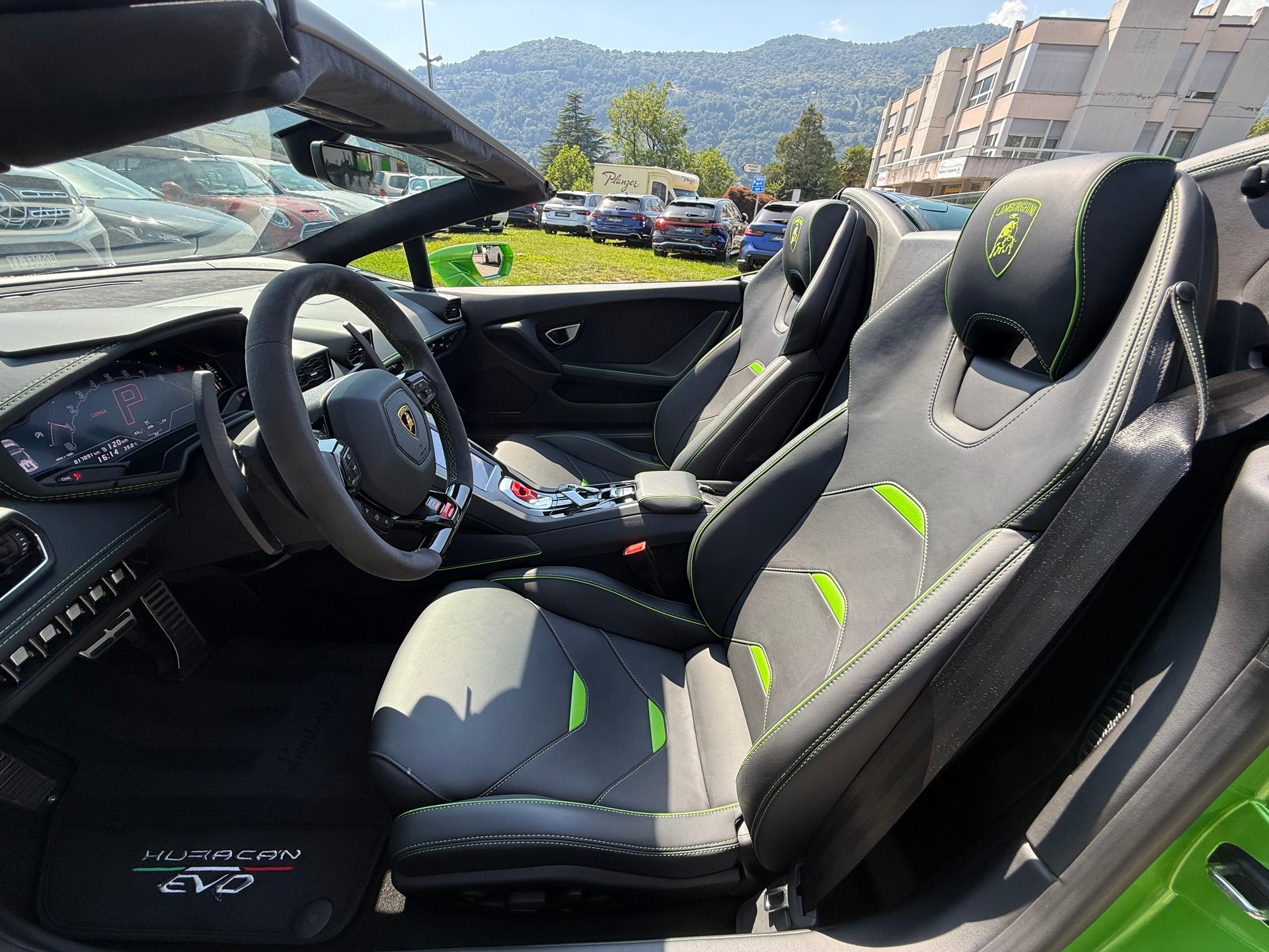 LAMBORGHINI Huracan EVO Spyder DCT-image-10