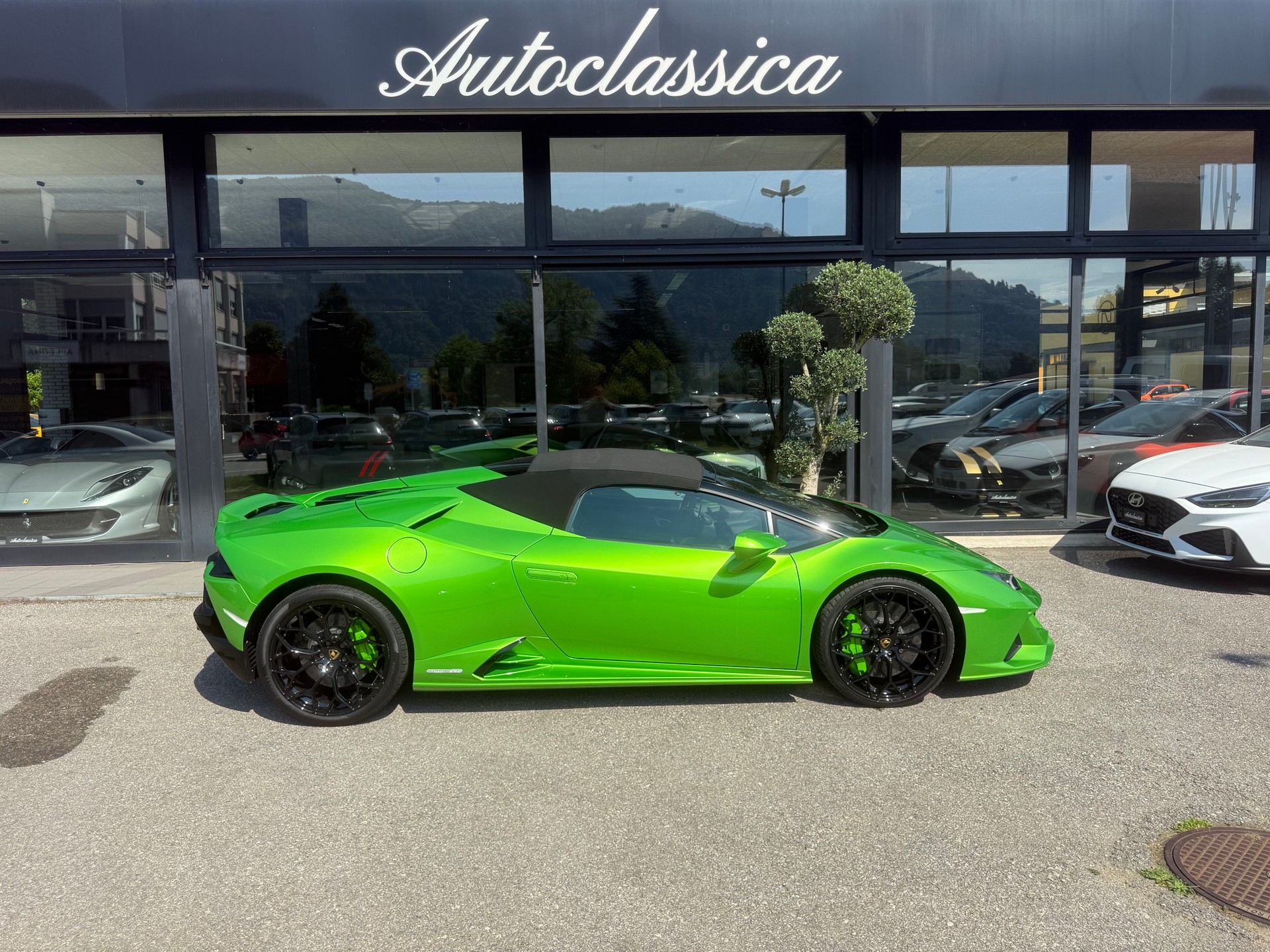 LAMBORGHINI Huracan EVO Spyder DCT-image-4