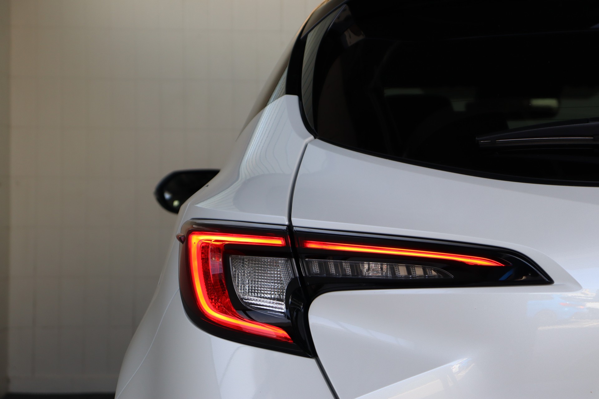 TOYOTA Corolla 2.0 HSD GR Sport e- CVT-image-10
