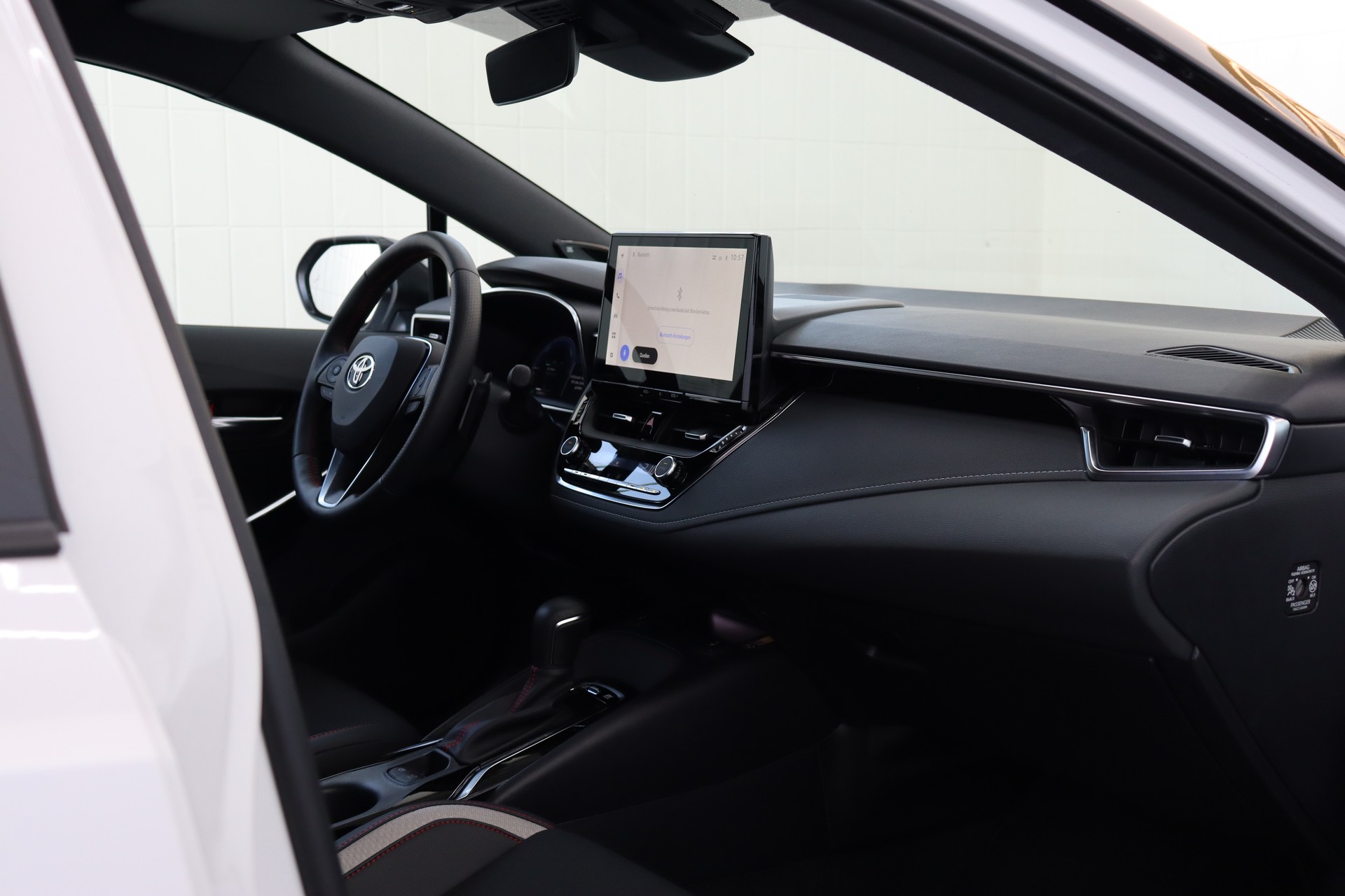 TOYOTA Corolla 2.0 HSD GR Sport e- CVT-image-14