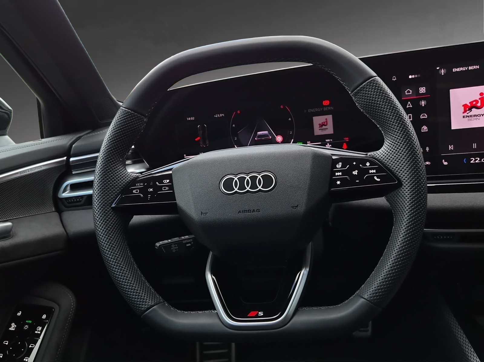 AUDI A5 Avant TDI quattro 150 kW S tronic-image-8