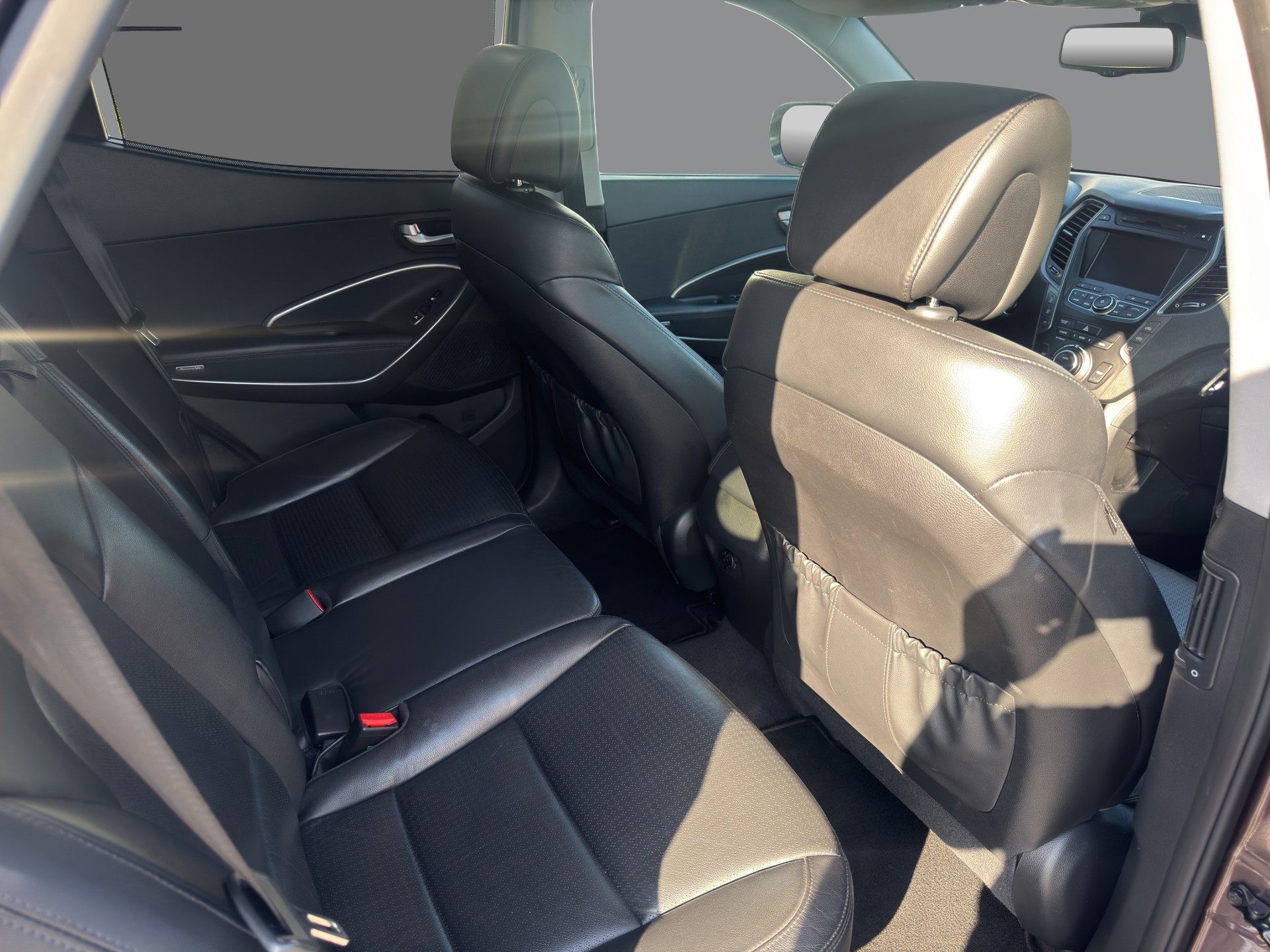 HYUNDAI Santa Fe 2.2 CRDI Style 4WD Automatic-image-9
