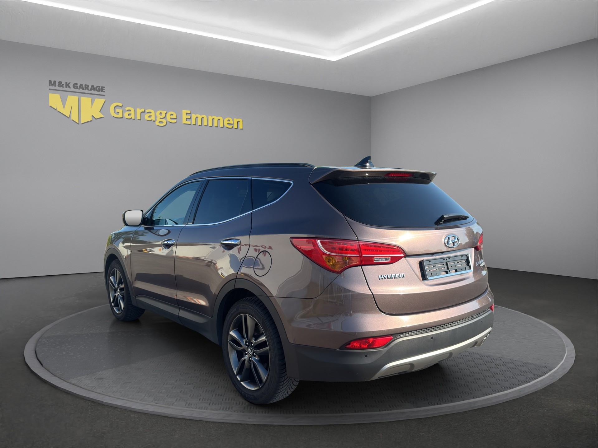 HYUNDAI Santa Fe 2.2 CRDI Style 4WD Automatic-image-2