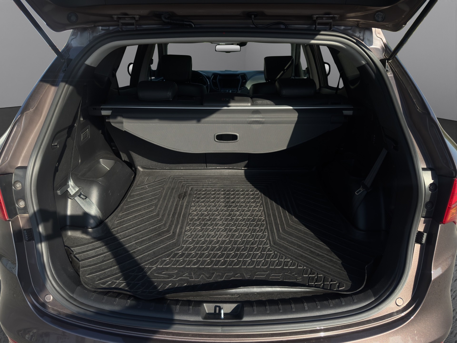 HYUNDAI Santa Fe 2.2 CRDI Style 4WD Automatic-image-8