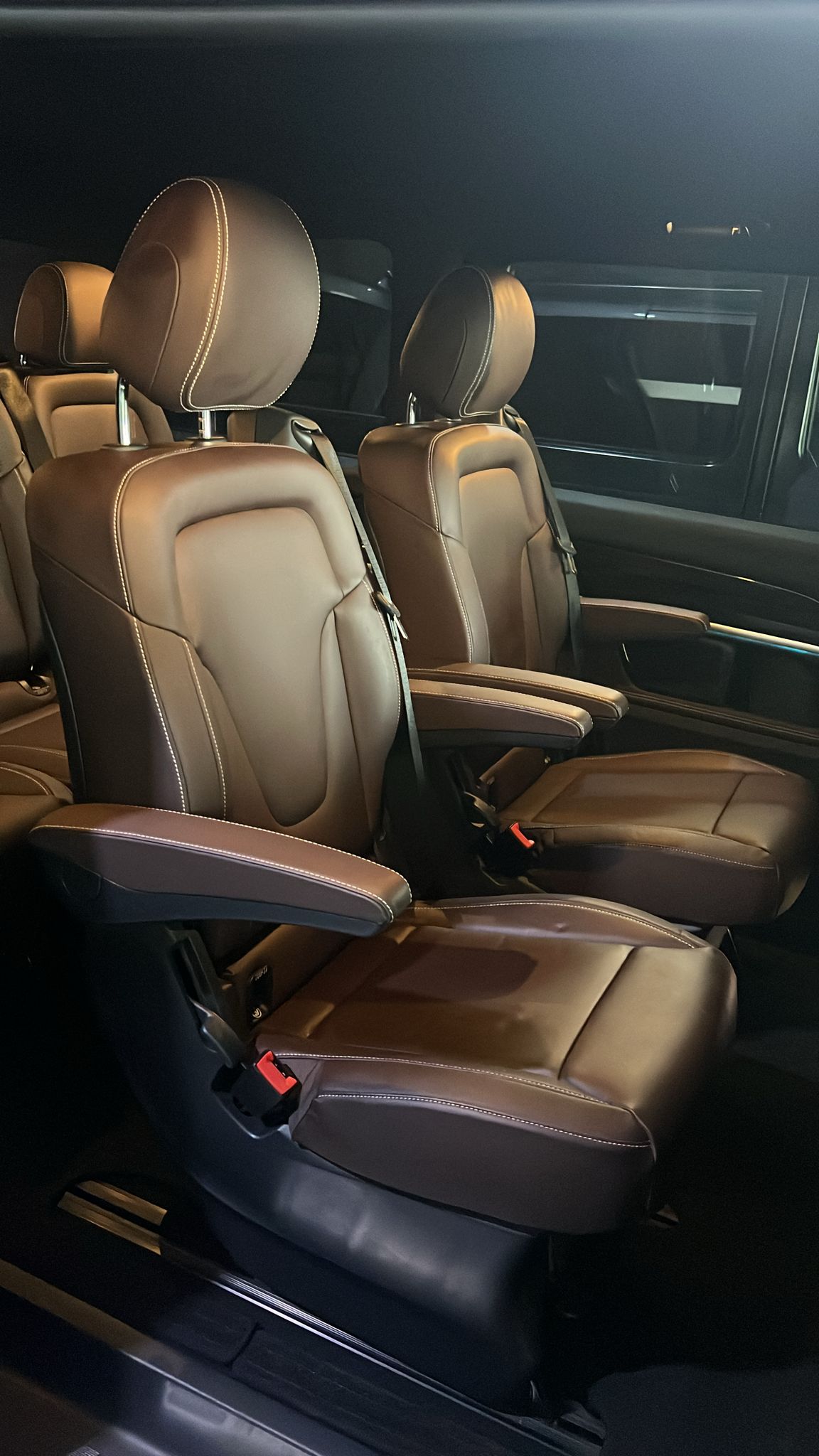 MERCEDES-BENZ V 250-image-4