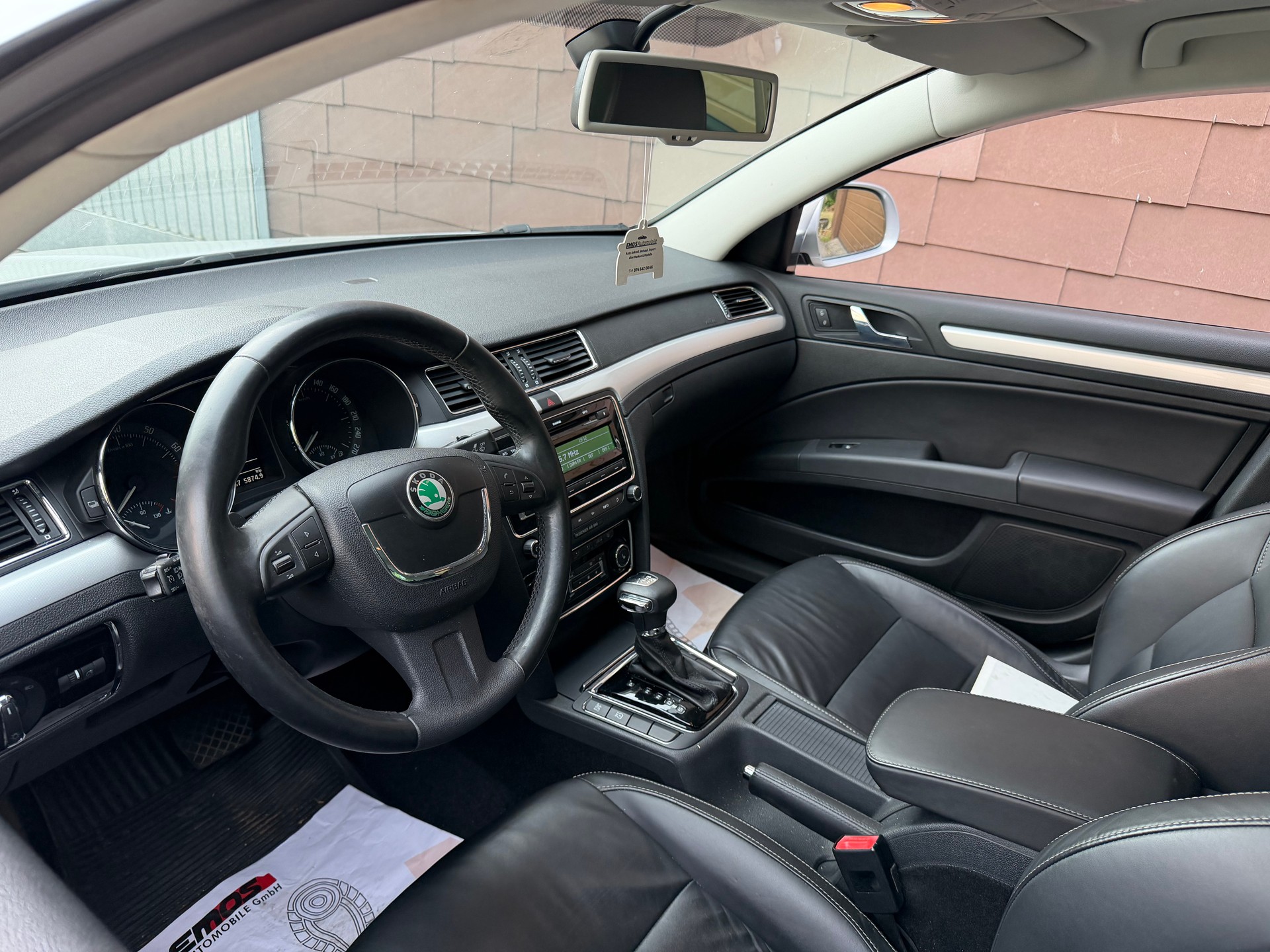 SKODA Superb 3.6 FSI Elegance 4x4 DSG-image-8