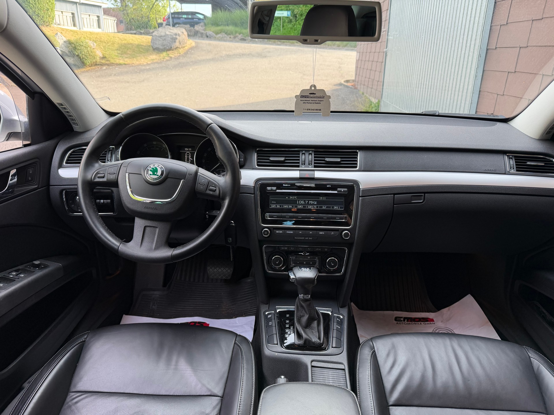 SKODA Superb 3.6 FSI Elegance 4x4 DSG-image-7