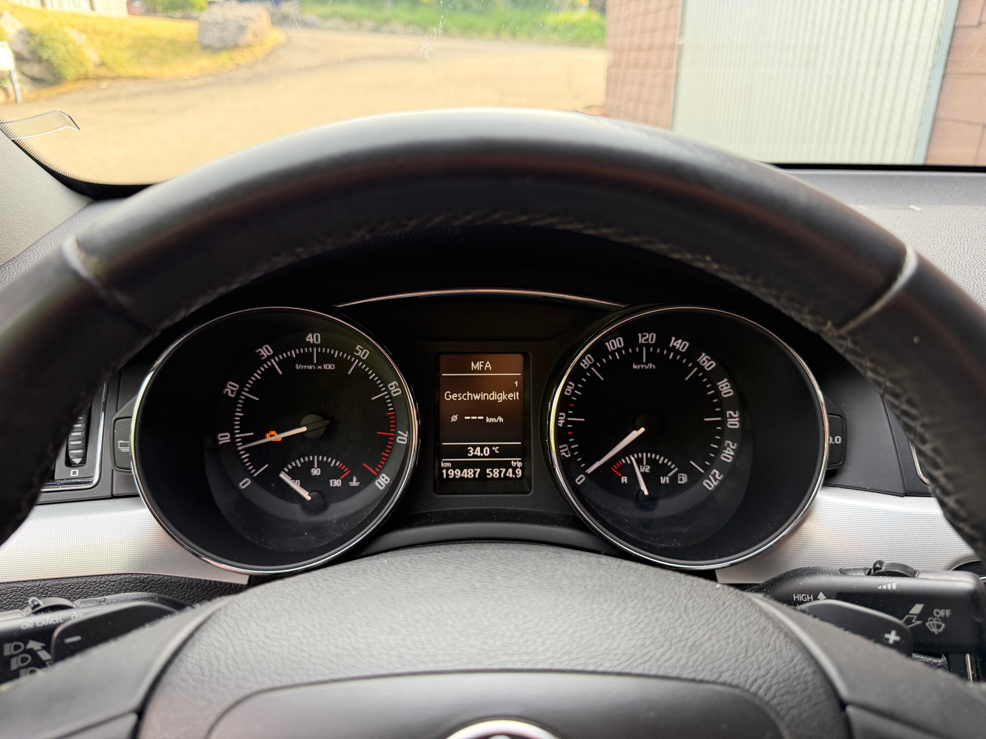 SKODA Superb 3.6 FSI Elegance 4x4 DSG-image-12