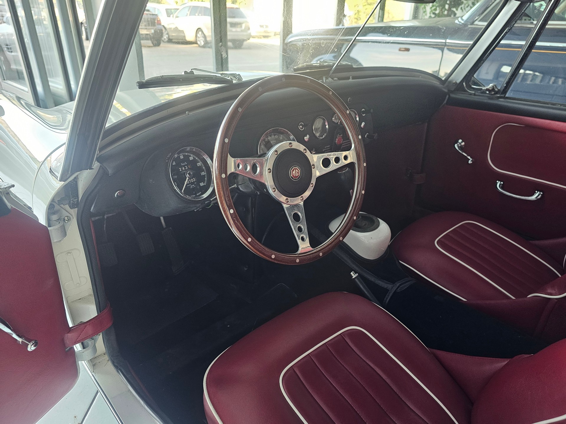 MG Midget Mark II-image-3