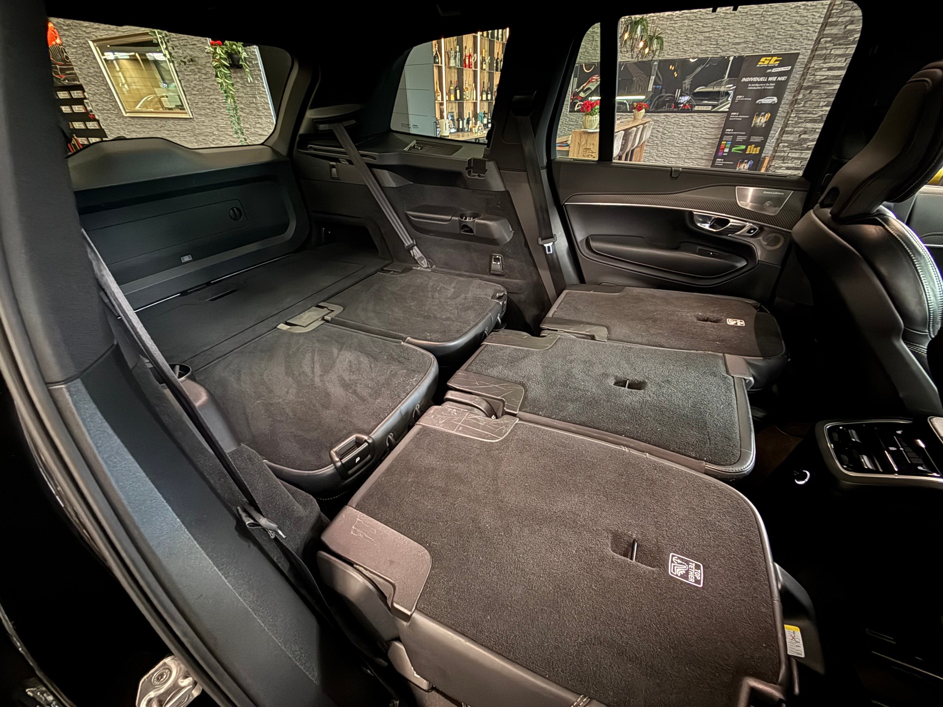 VOLVO XC90 T8 AWD R-Design Geartronic-image-18