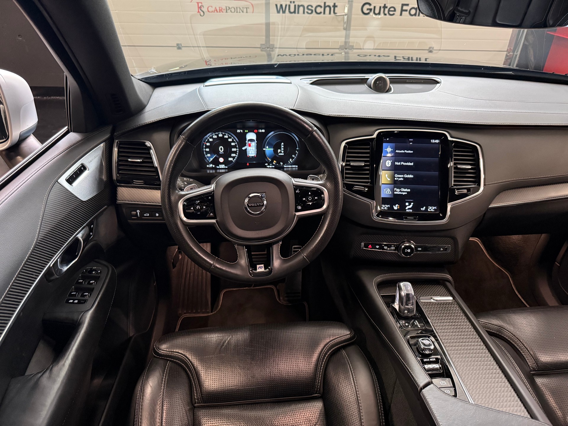VOLVO XC90 T8 AWD R-Design Geartronic-image-9