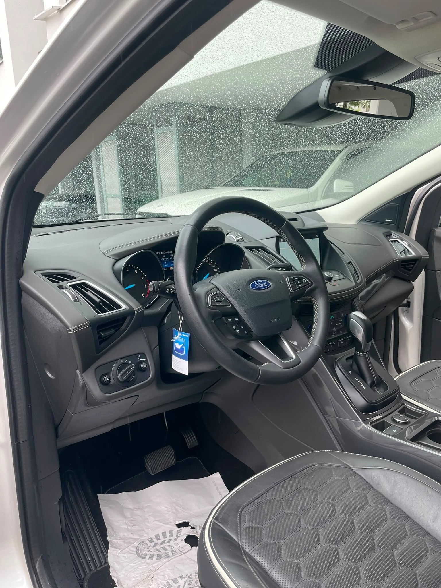 FORD Kuga 1.5 SCTi Vignale 4WD Automatic | CH-Auto | Bis zu 70% unter Neupreis-image-11