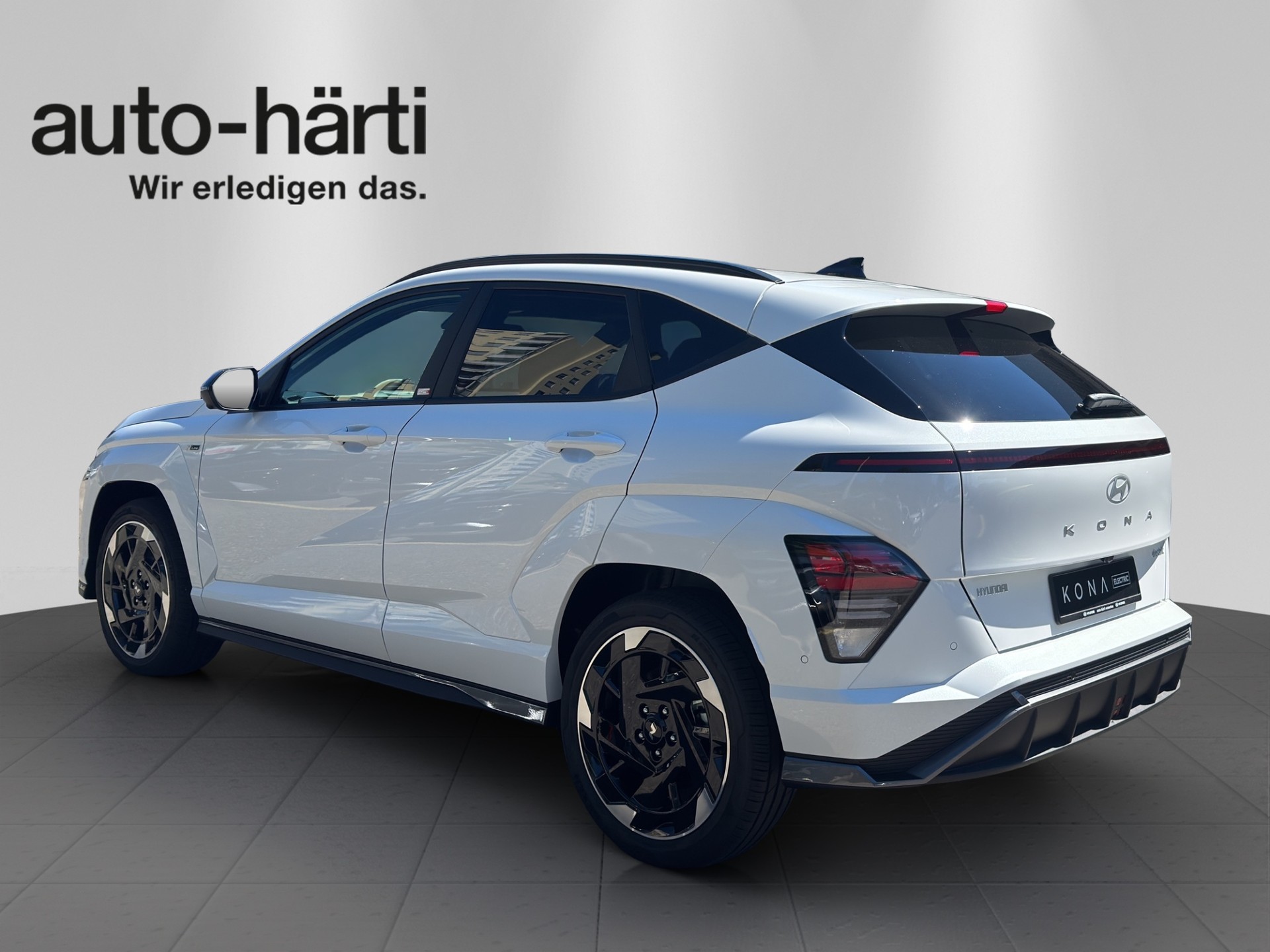 HYUNDAI Kona EV 65.4 kWh N Line-showroom-element-2