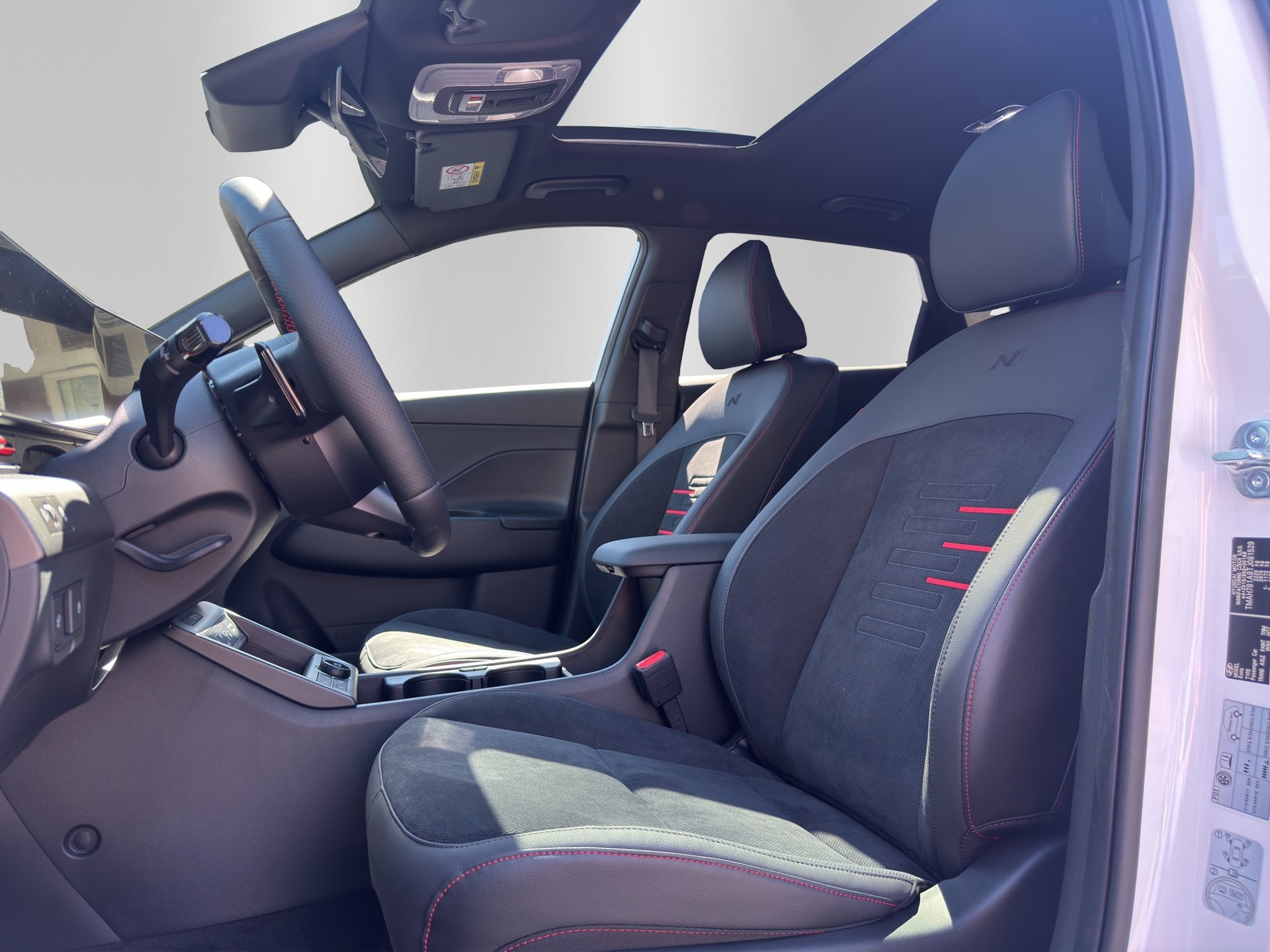HYUNDAI Kona EV 65.4 kWh N Line-image-11