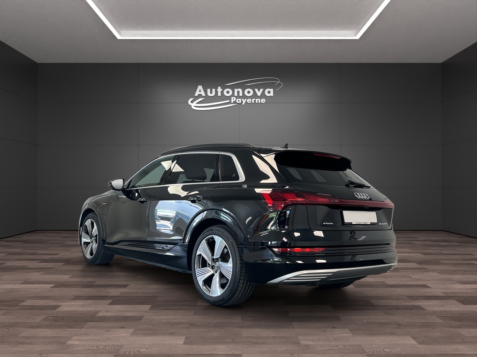 AUDI e-tron 55 Advanced quattro-image-3