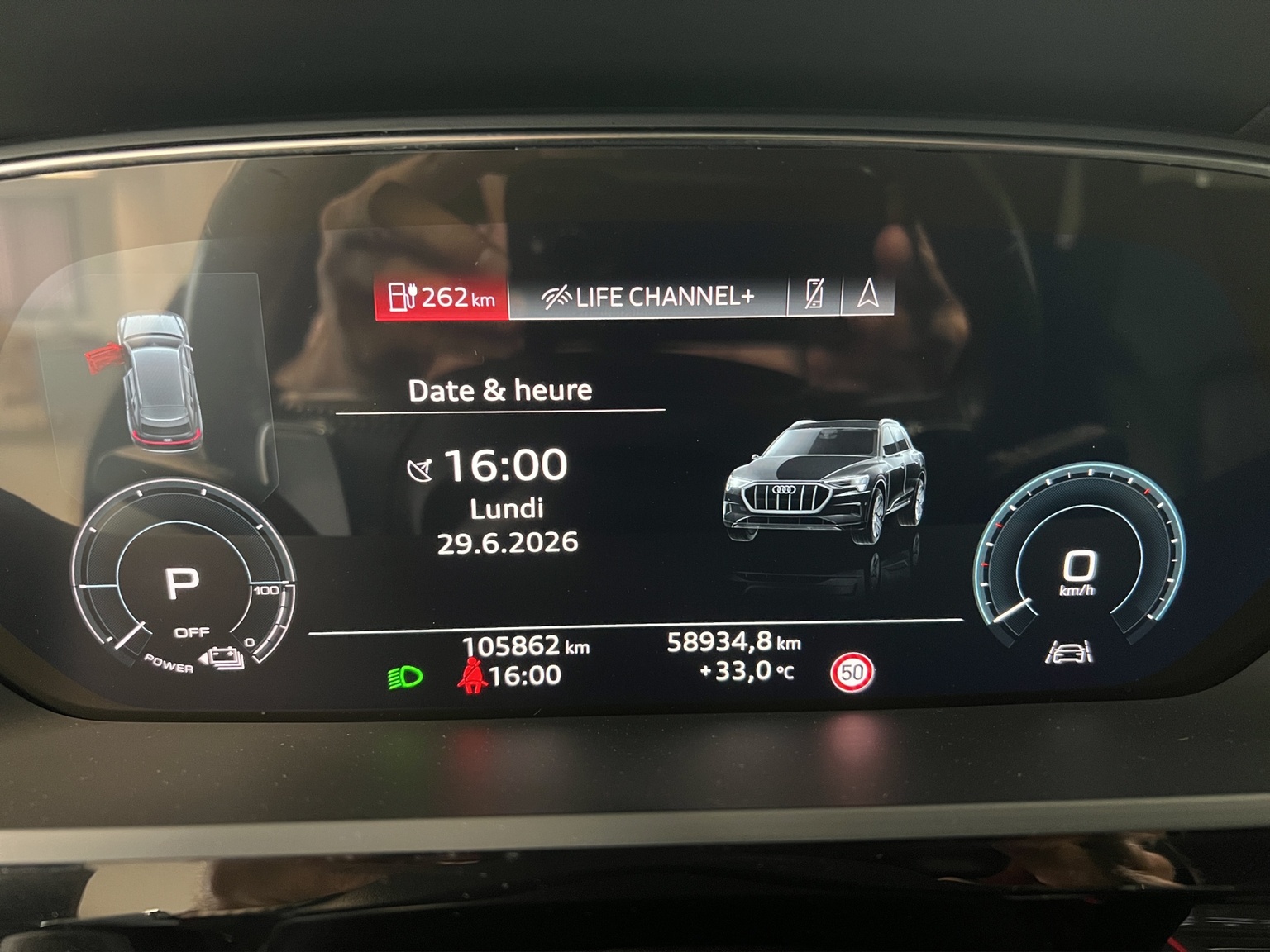 AUDI e-tron 55 Advanced quattro-image-7