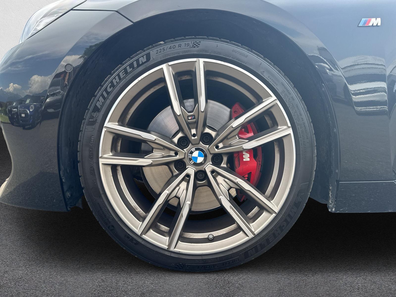 BMW M240i xDrive Coupé (CH)-image-9