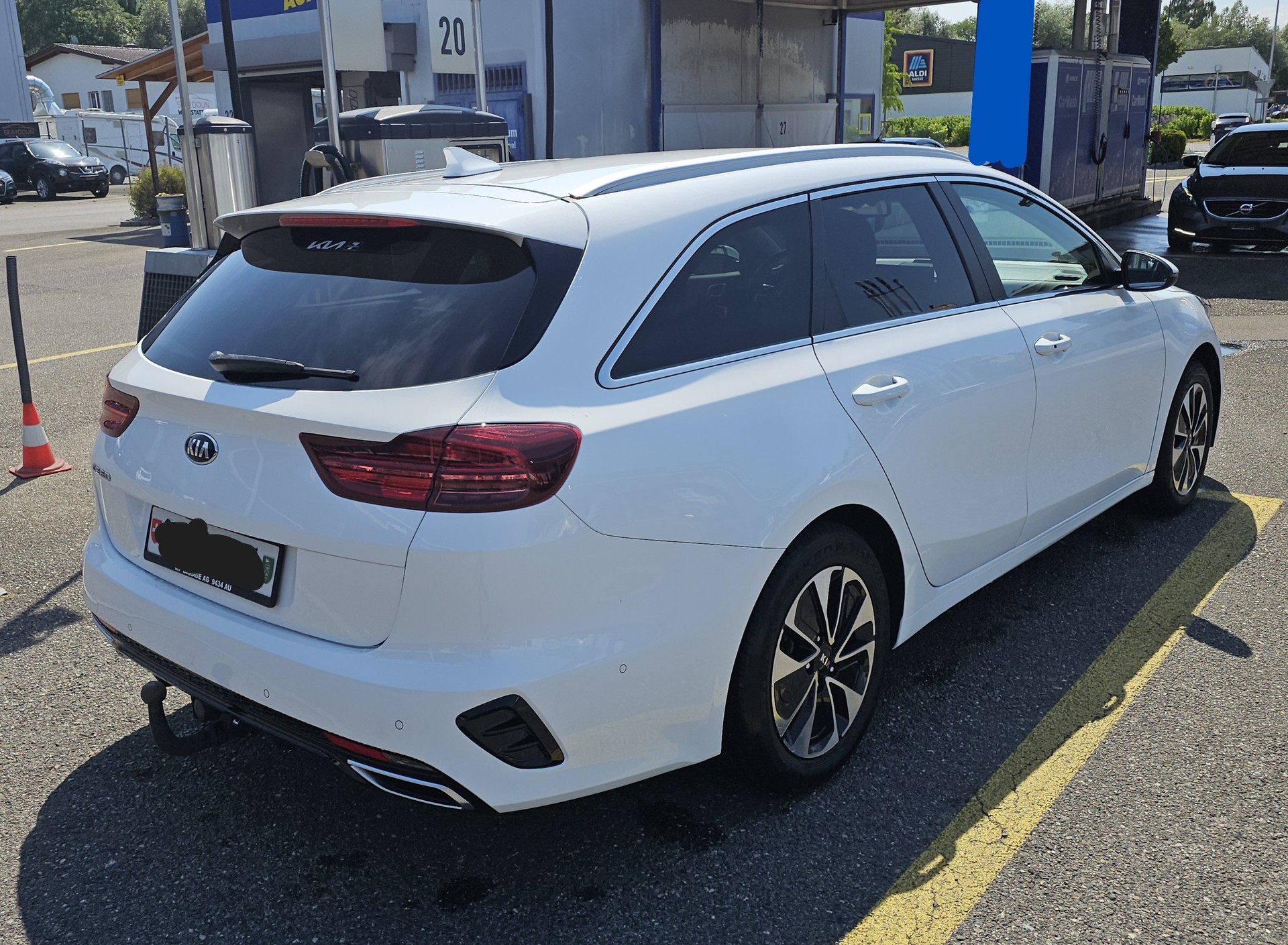 KIA 1.6 GDi Plug-in Hybrid Style ‐ SuperAusstattung-image-3